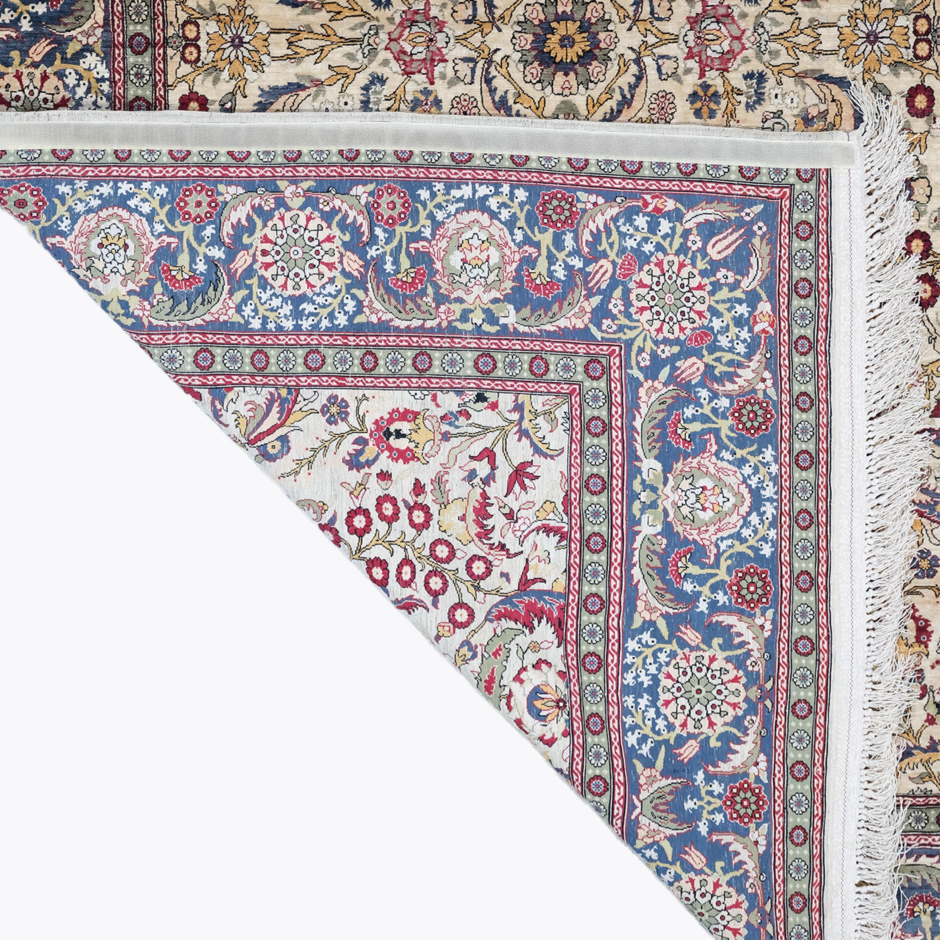 20th Century Silk Hereke Rug - Antique Turkish Rug, Silk Rug For Sale 3