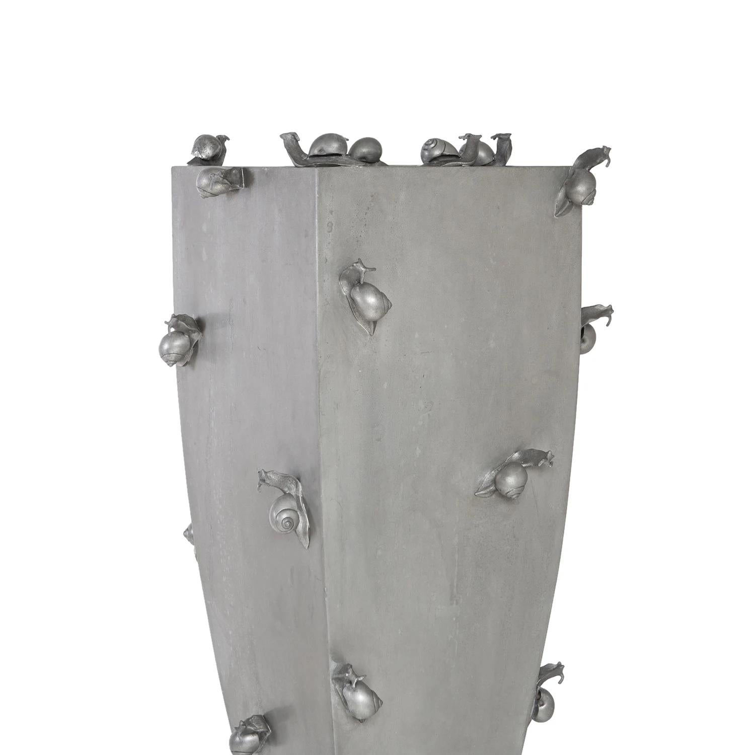Hand-Crafted 20th Century Silver Italian Atena Pair of Pewter Planters by Piero Figura For Sale