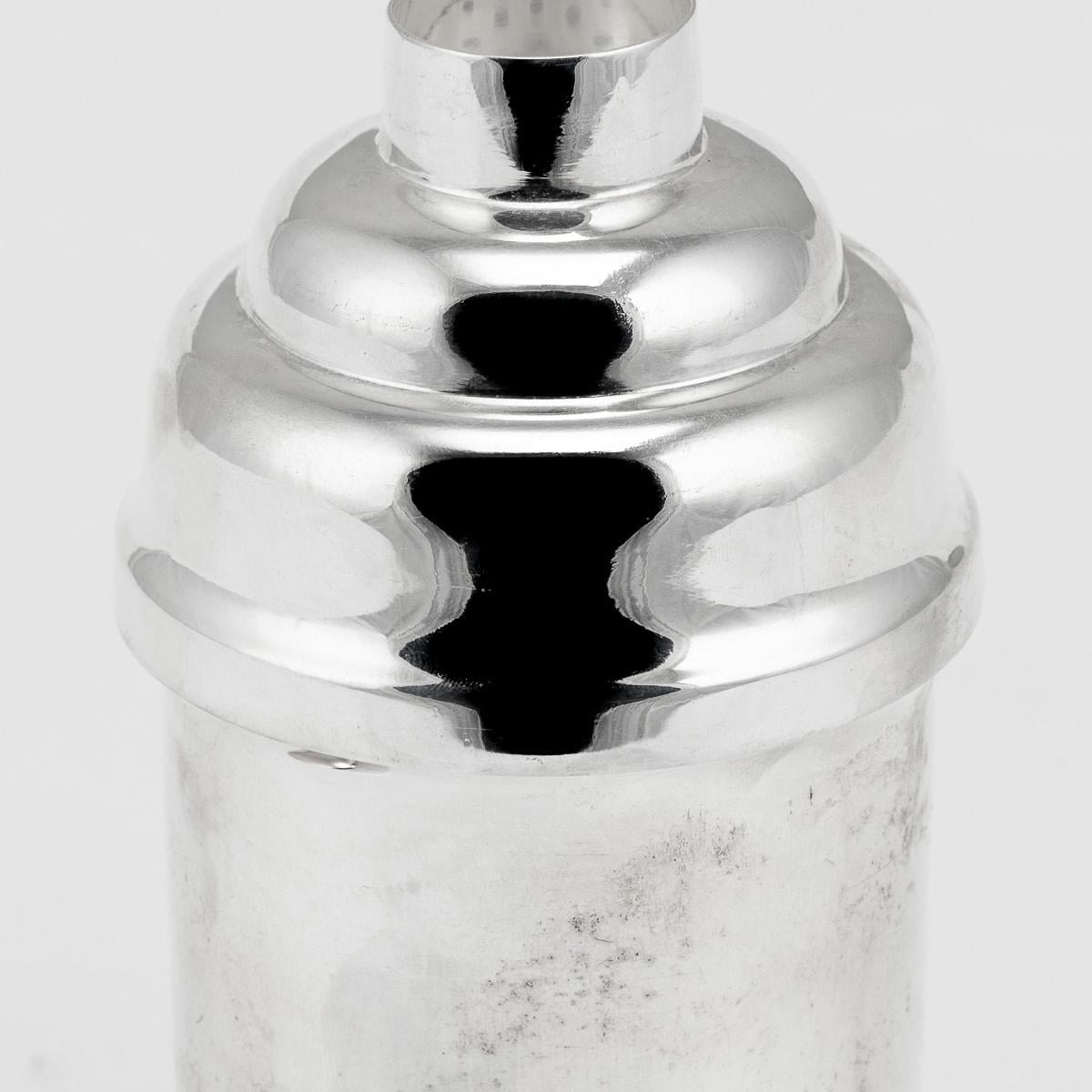 20th Century Silver Plated Art Deco Cocktail Shaker, France c.1950 For Sale 2