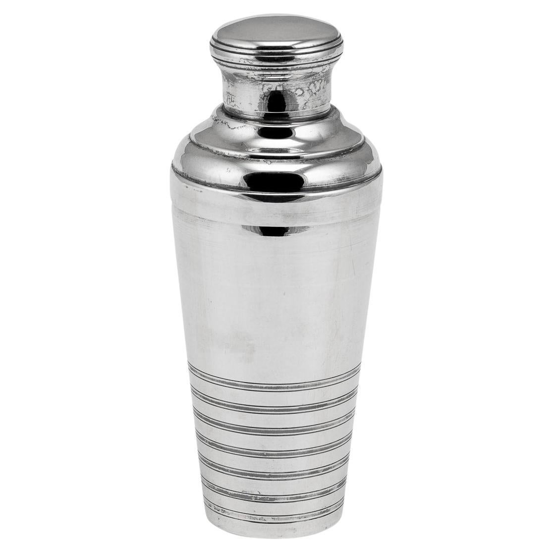 20th Century Silver Plated Art Deco Cocktail Shaker, France c.1950 For Sale