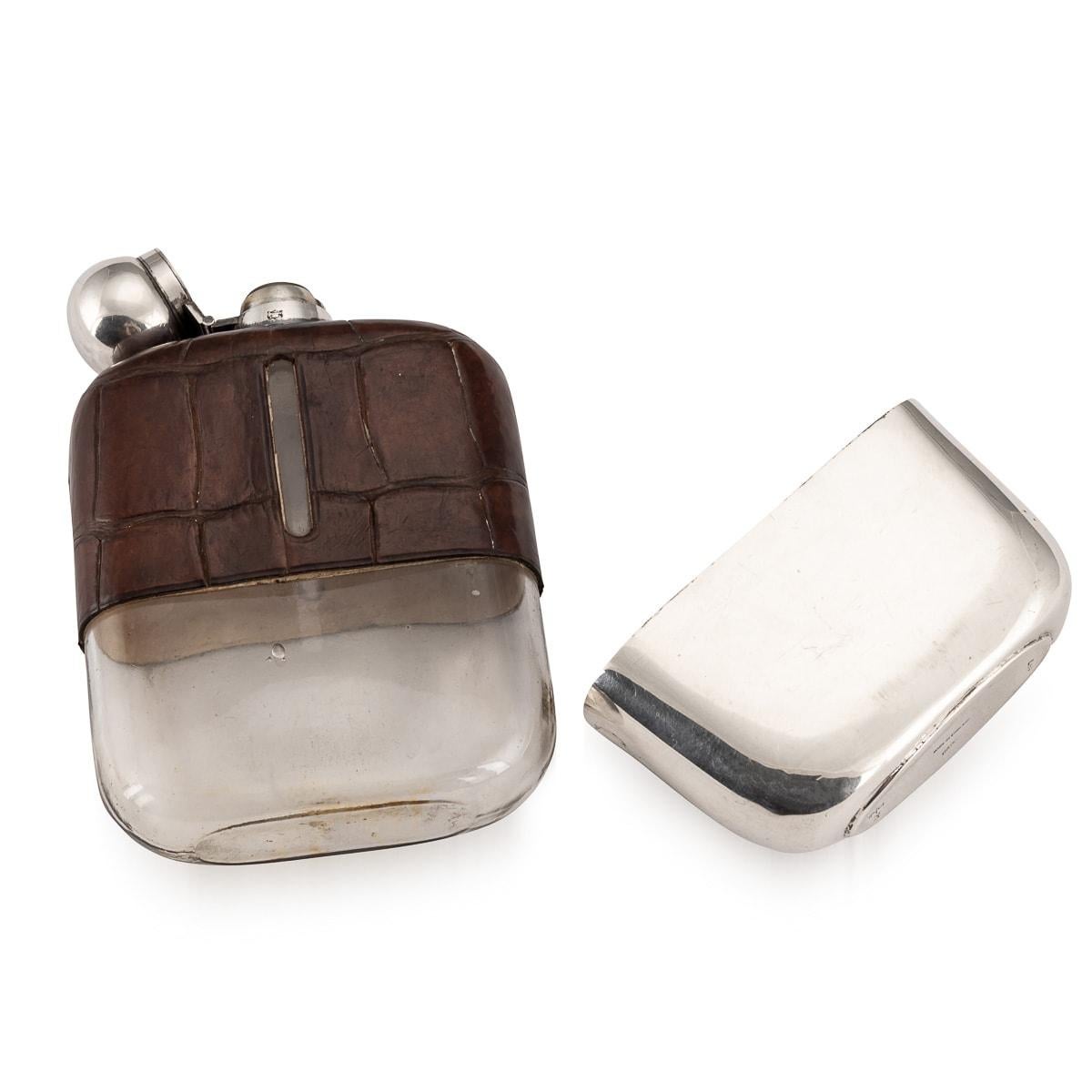 20th Century Silver Plated & Leather Hip Flask, James Dixon & Sons, c.1900 In Good Condition For Sale In Royal Tunbridge Wells, Kent