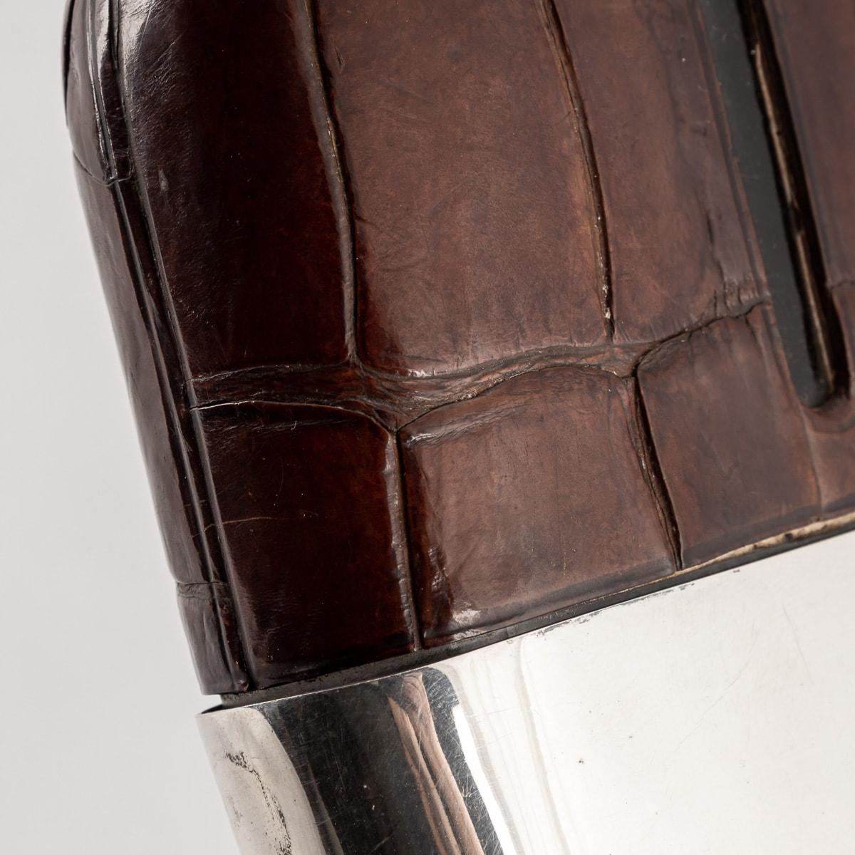Fauteuil à hanche en métal argenté et cuir du 20ème siècle, James Dixon & Sons, vers 1900 en vente 1