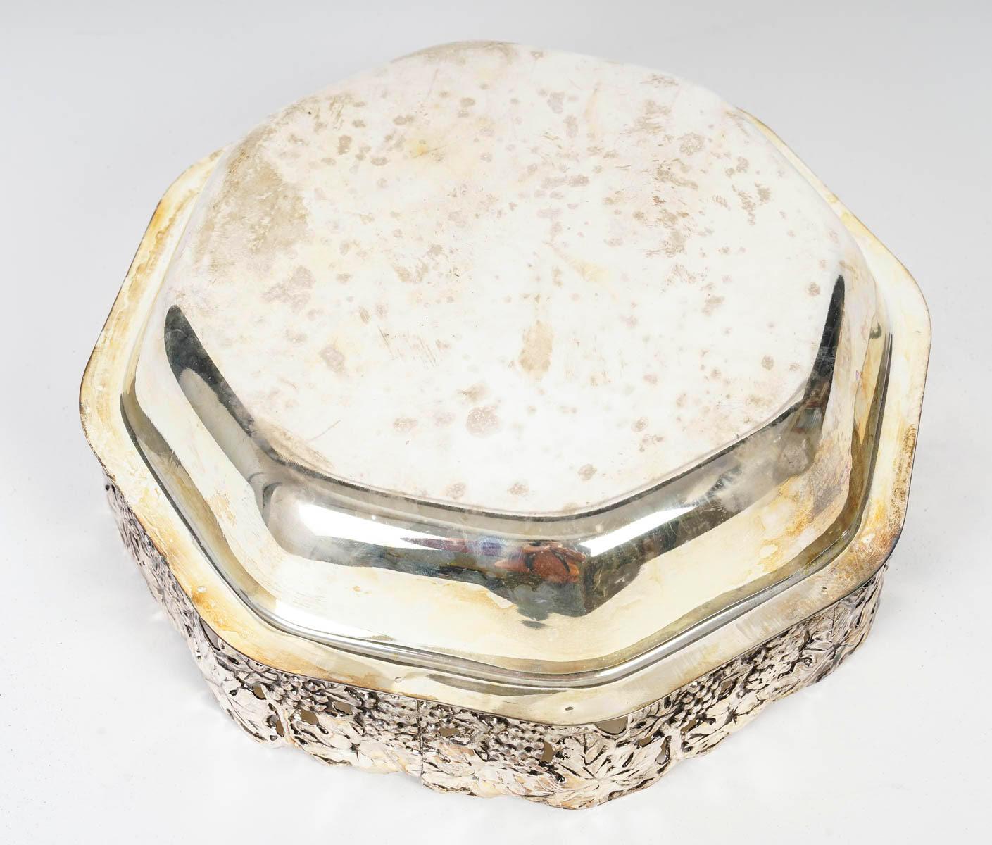 20th Century Silver Plated Metal Bowl. For Sale 1