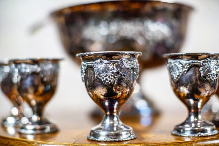 20th-Century Silver-Plated Punch Bowl and Cups For Sale 4