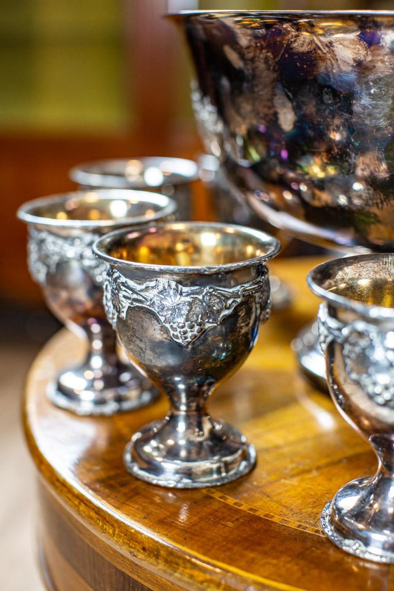 20th-Century Silver-Plated Punch Bowl and Cups For Sale 14