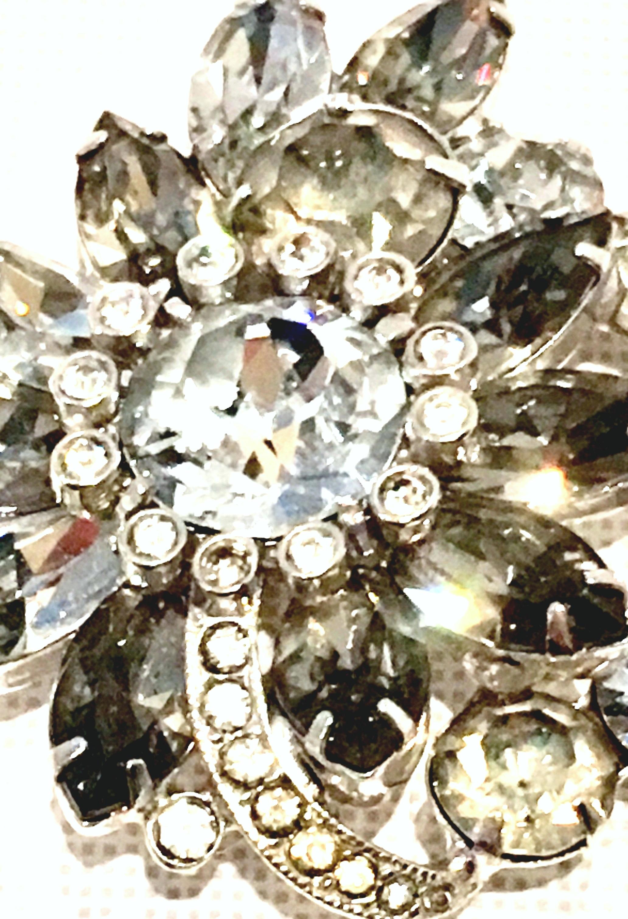 20th Century Silver & Swarovski Crystal Abstract Floral Brooch By, Eisenberg Ice im Angebot 3