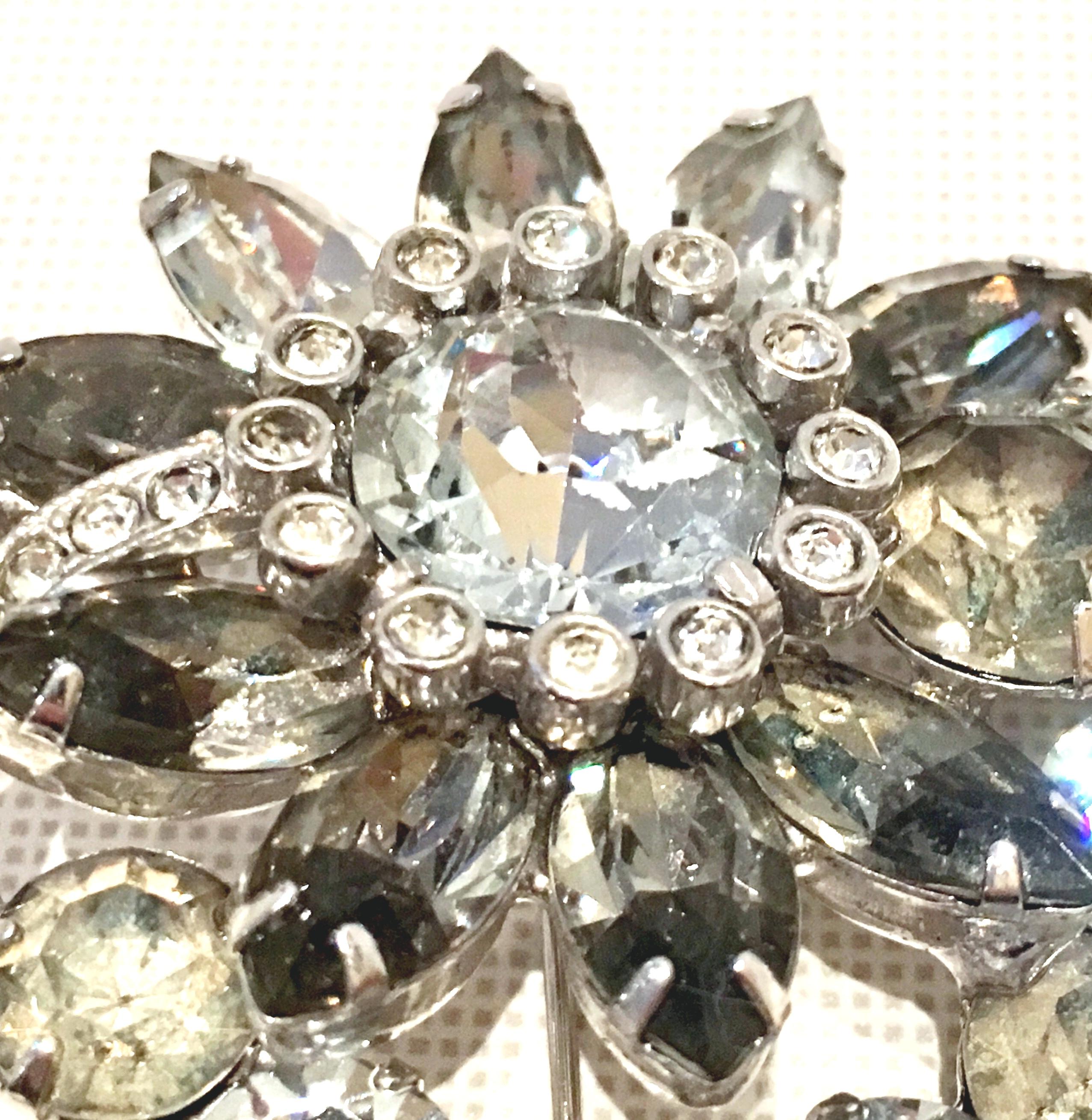 20th Century Silver & Swarovski Crystal Abstract Floral Brooch By, Eisenberg Ice im Angebot 4
