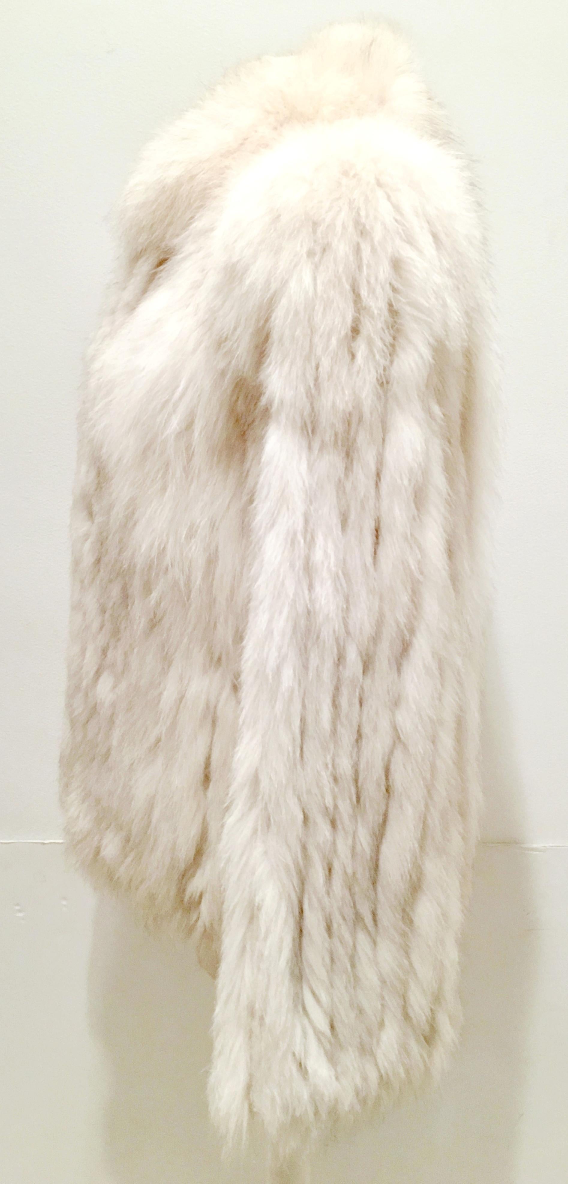 20th Century Silver Winter White Fox Fur Jacket In Good Condition In West Palm Beach, FL