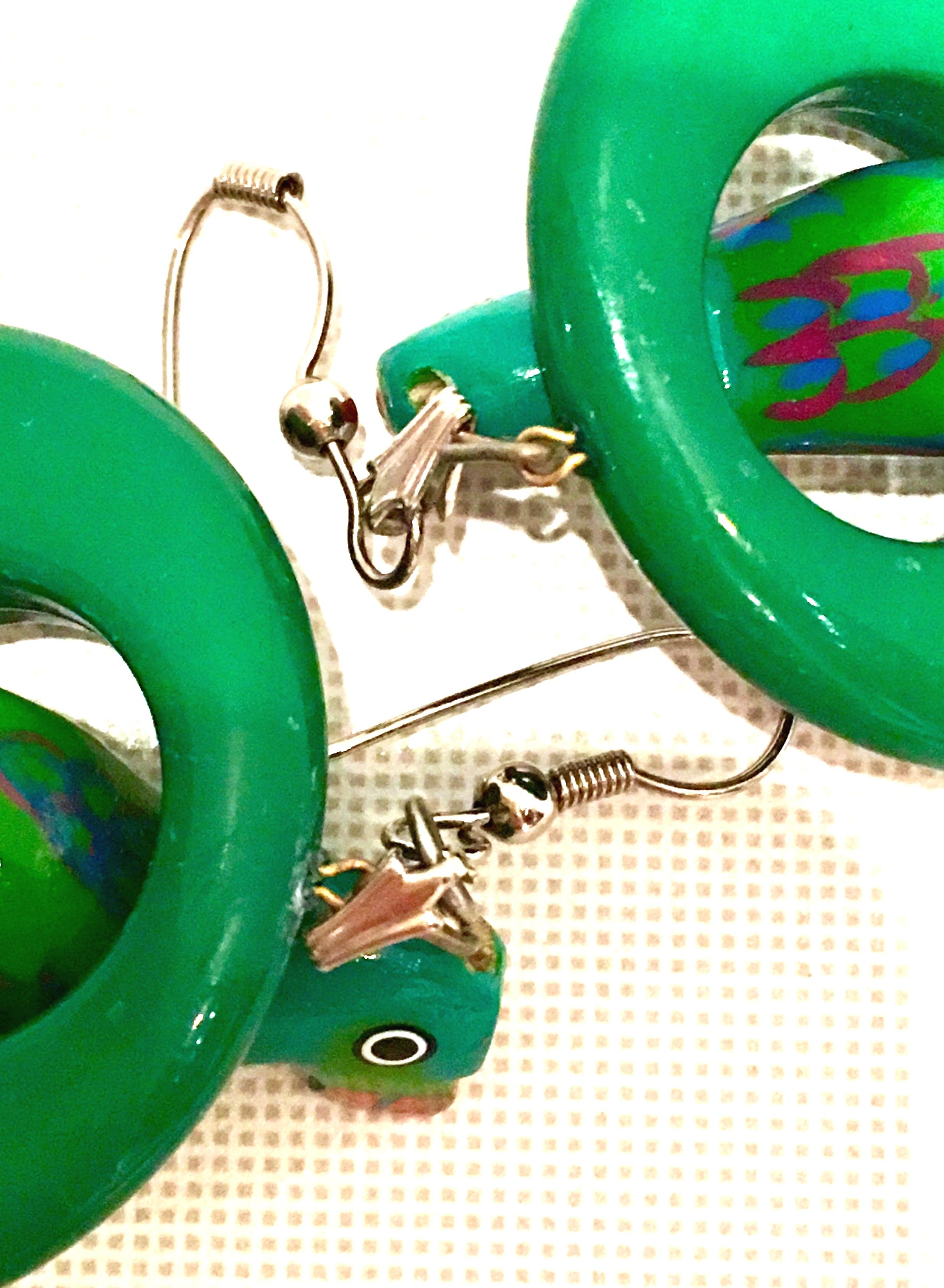 20th Century Silver, Wood & Thermoplastic Swinging Parrot Hoop Earrings For Sale 10