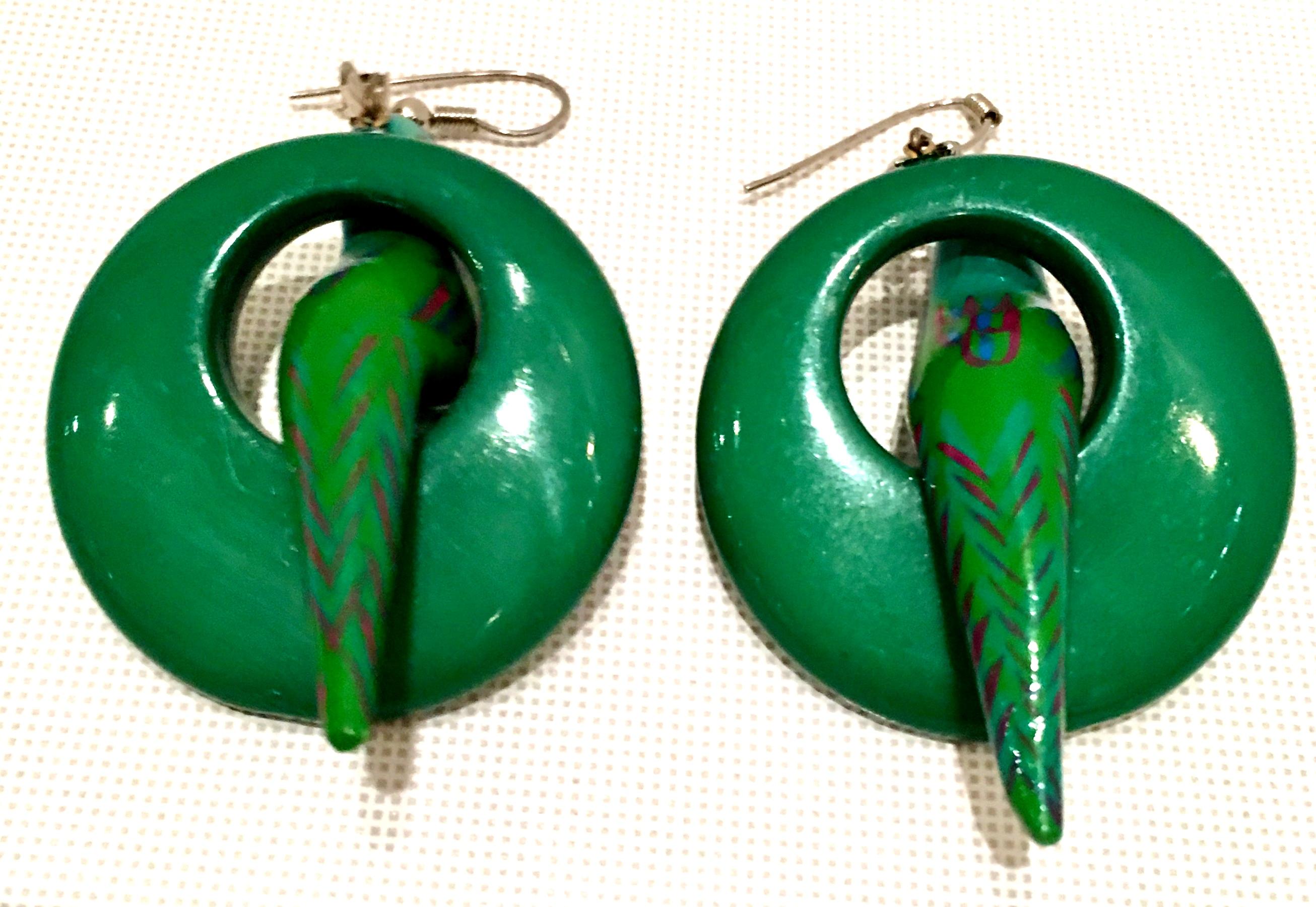 20th Century Silver, Wood & Thermoplastic Swinging Parrot Hoop Earrings For Sale 1