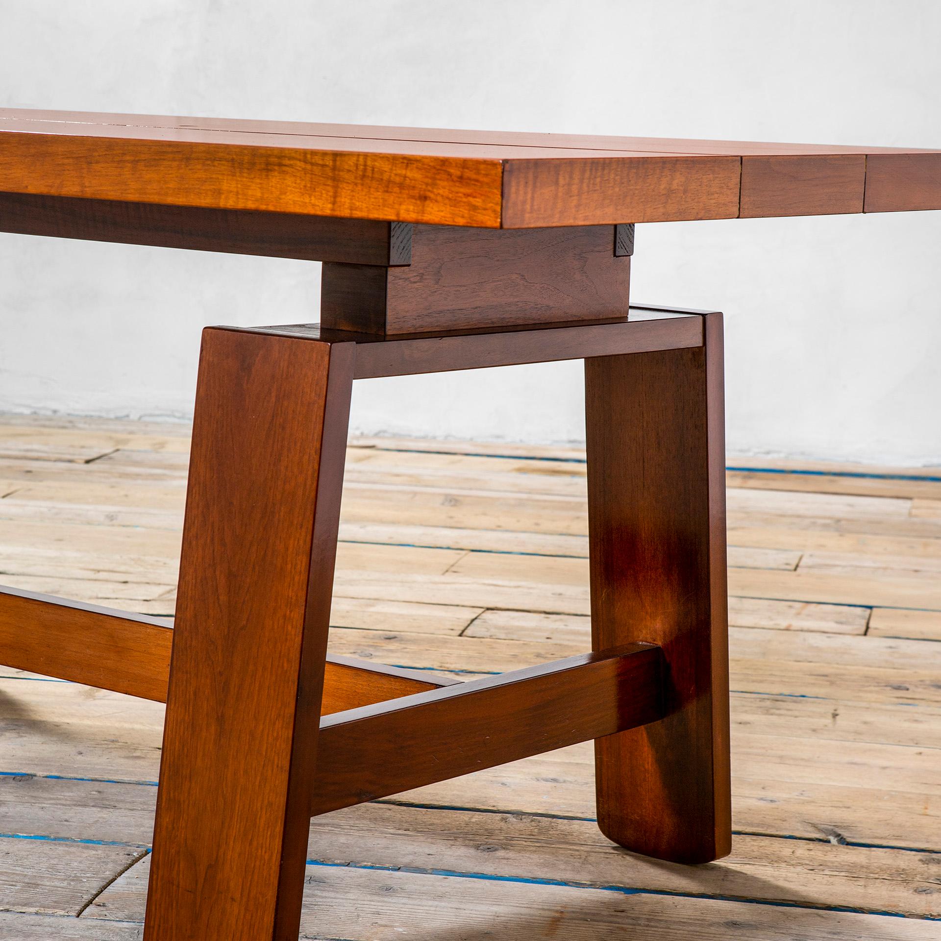 italien Table de salle à manger du 20ème siècle Silvio Coppola pour Bernini Mod. 611 en structure de bois