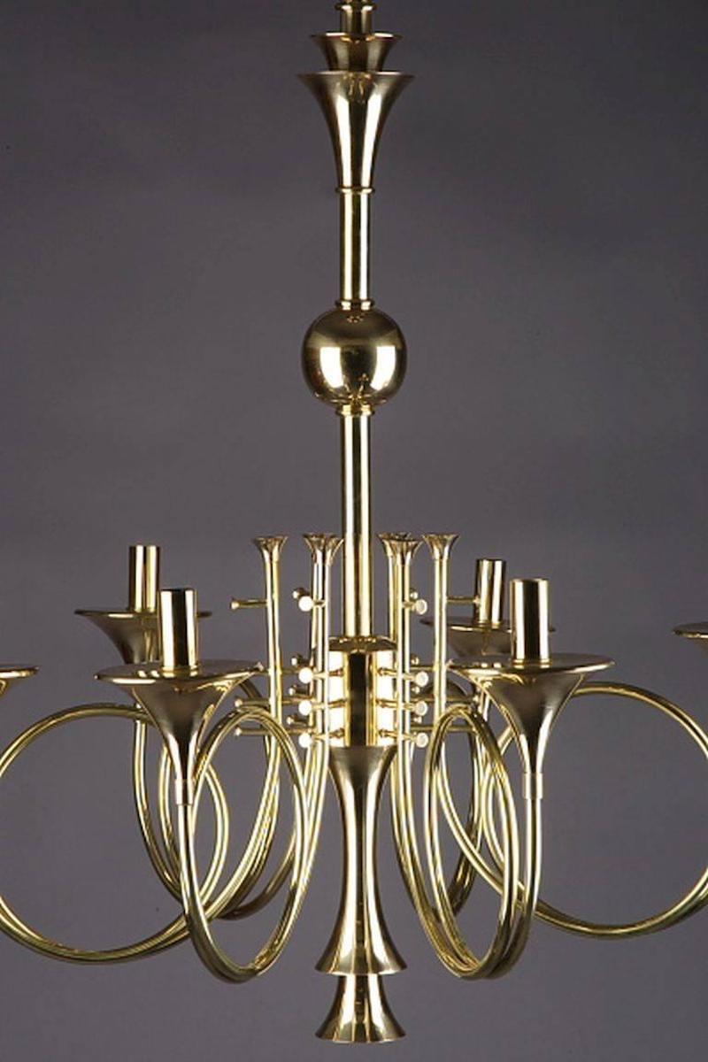 Lucidato Candelabro da soffitto a sei corni da caccia del XX secolo in vendita