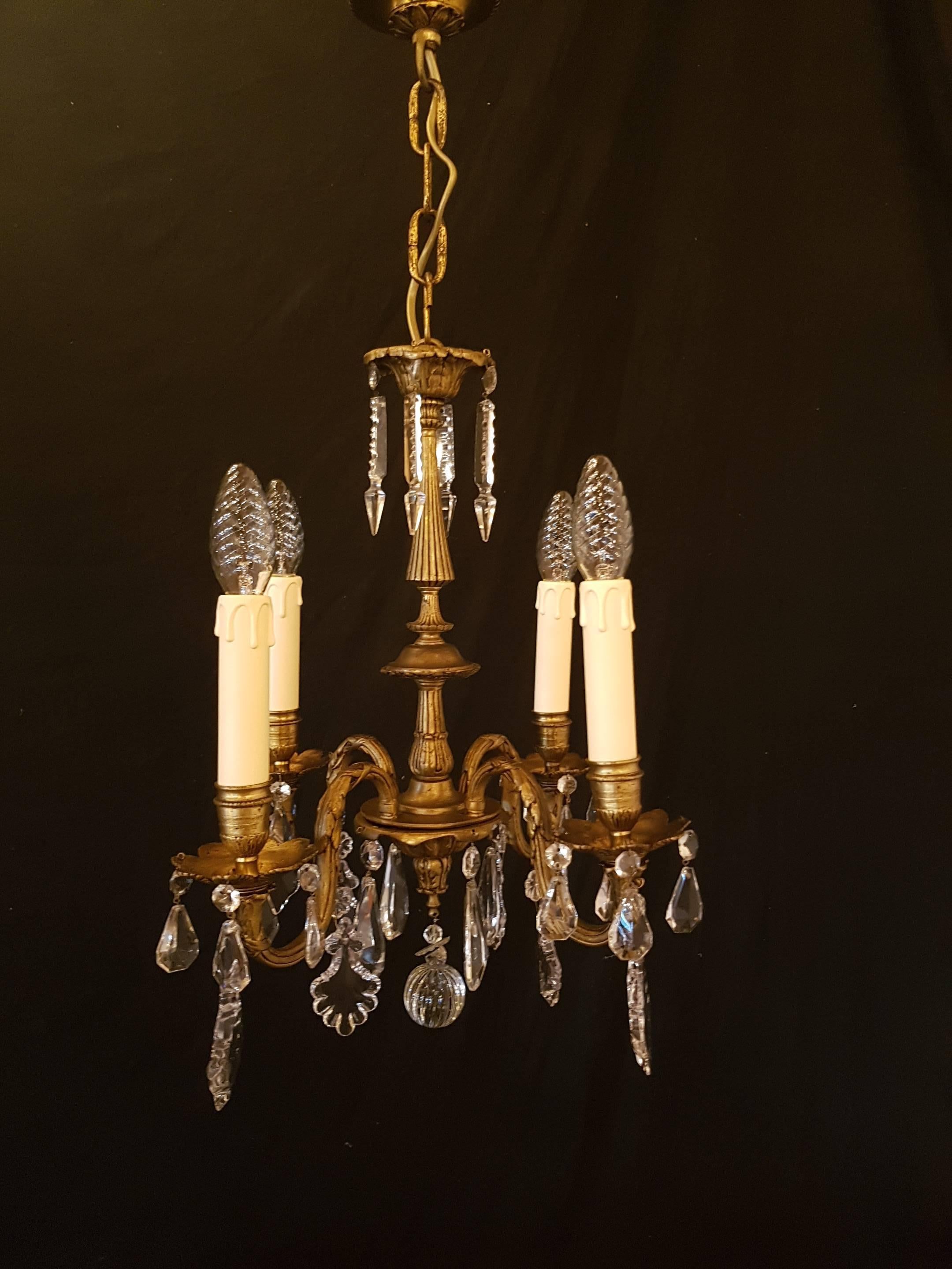 French 20th Century Small Bronze and Crystal Chandelier For Sale