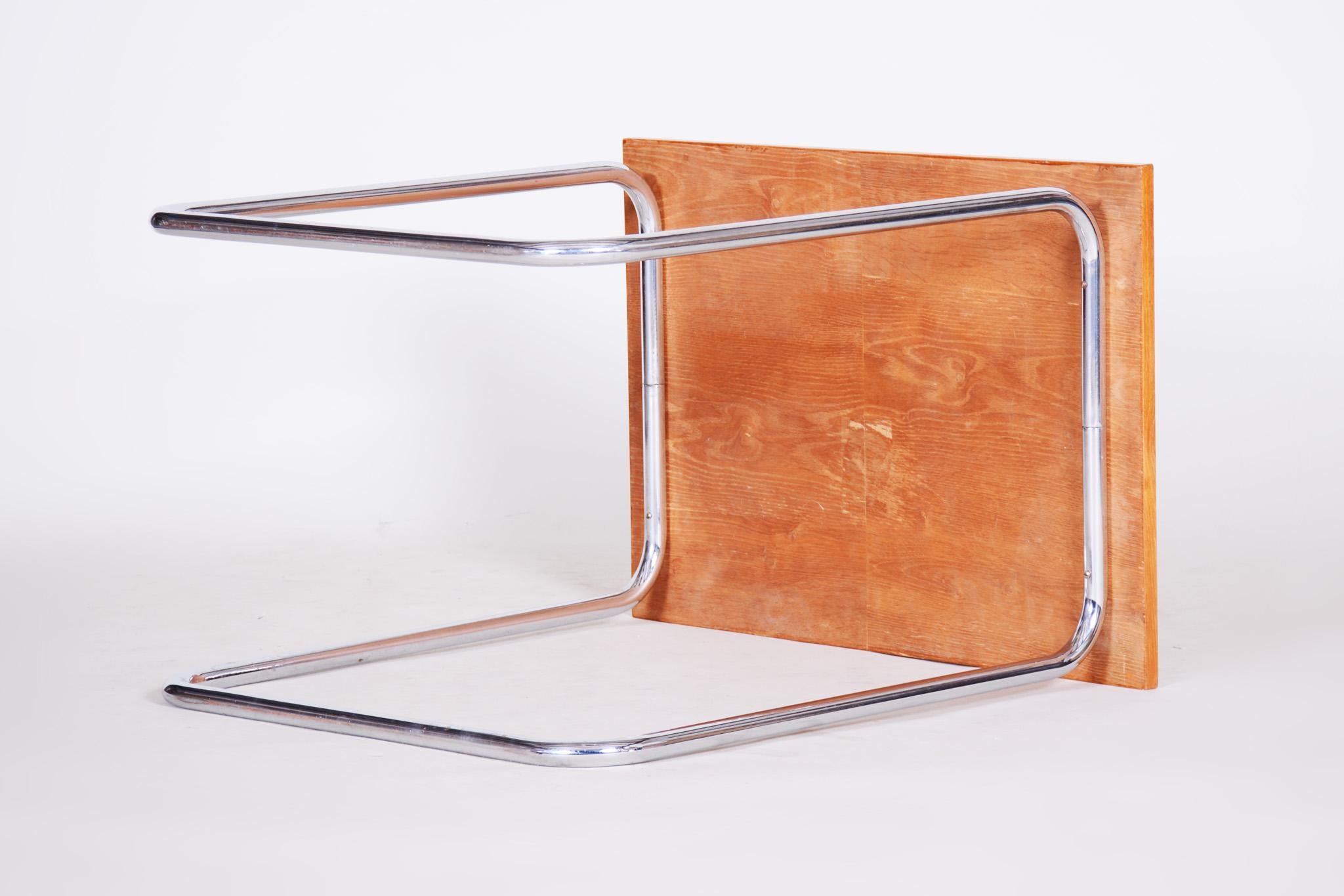 20th Century Small Czech Restored Chrome Bauhaus Oak Table, Robert Slezák, 1930s For Sale 4
