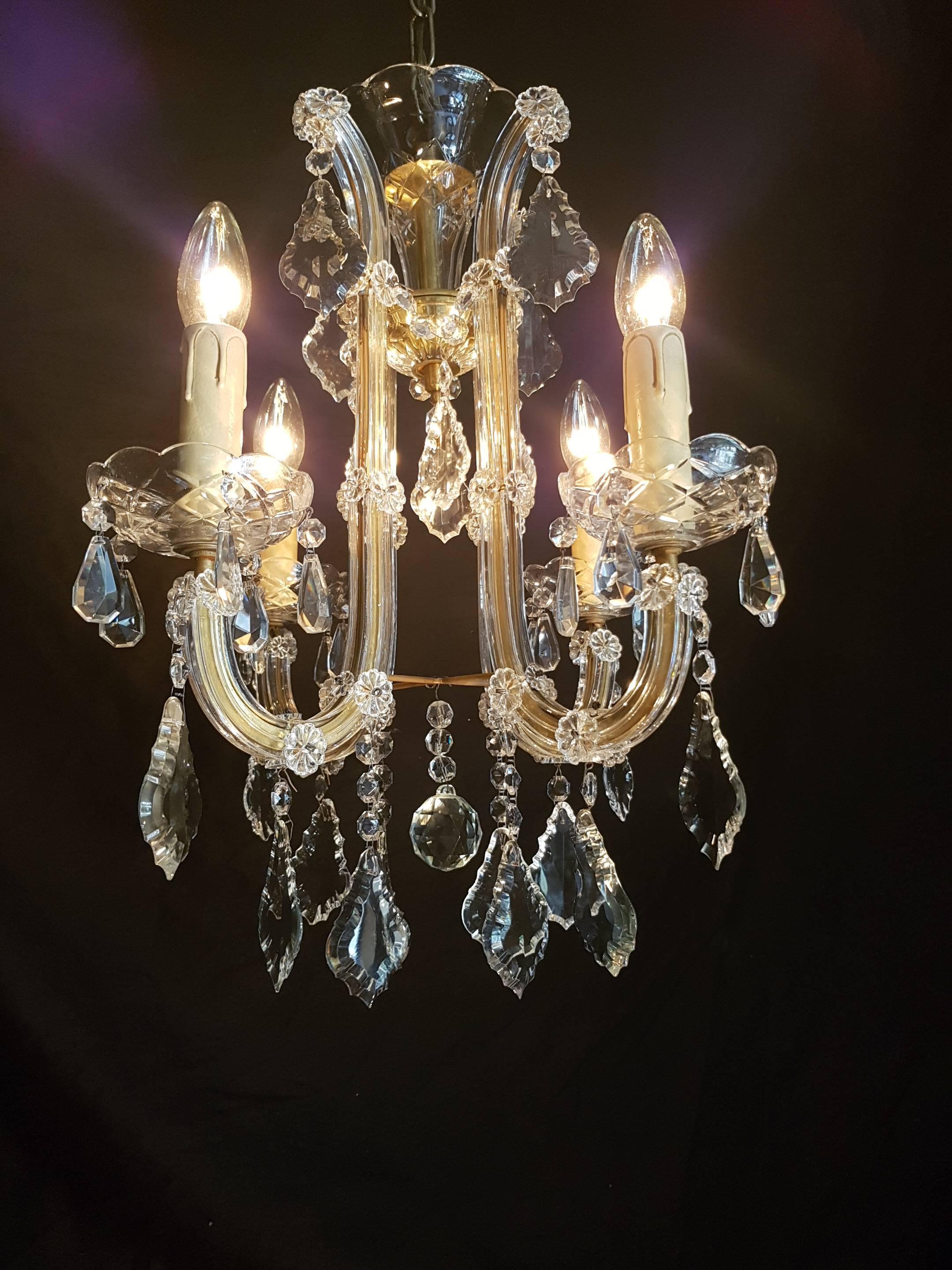 20th Century Small Four-Light Maria Theresia Chandelier In Good Condition For Sale In Oldebroek, NL