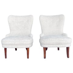20th Century Small Swedish Pair of White-Grey Slipper Chairs by Carl Malmsten
