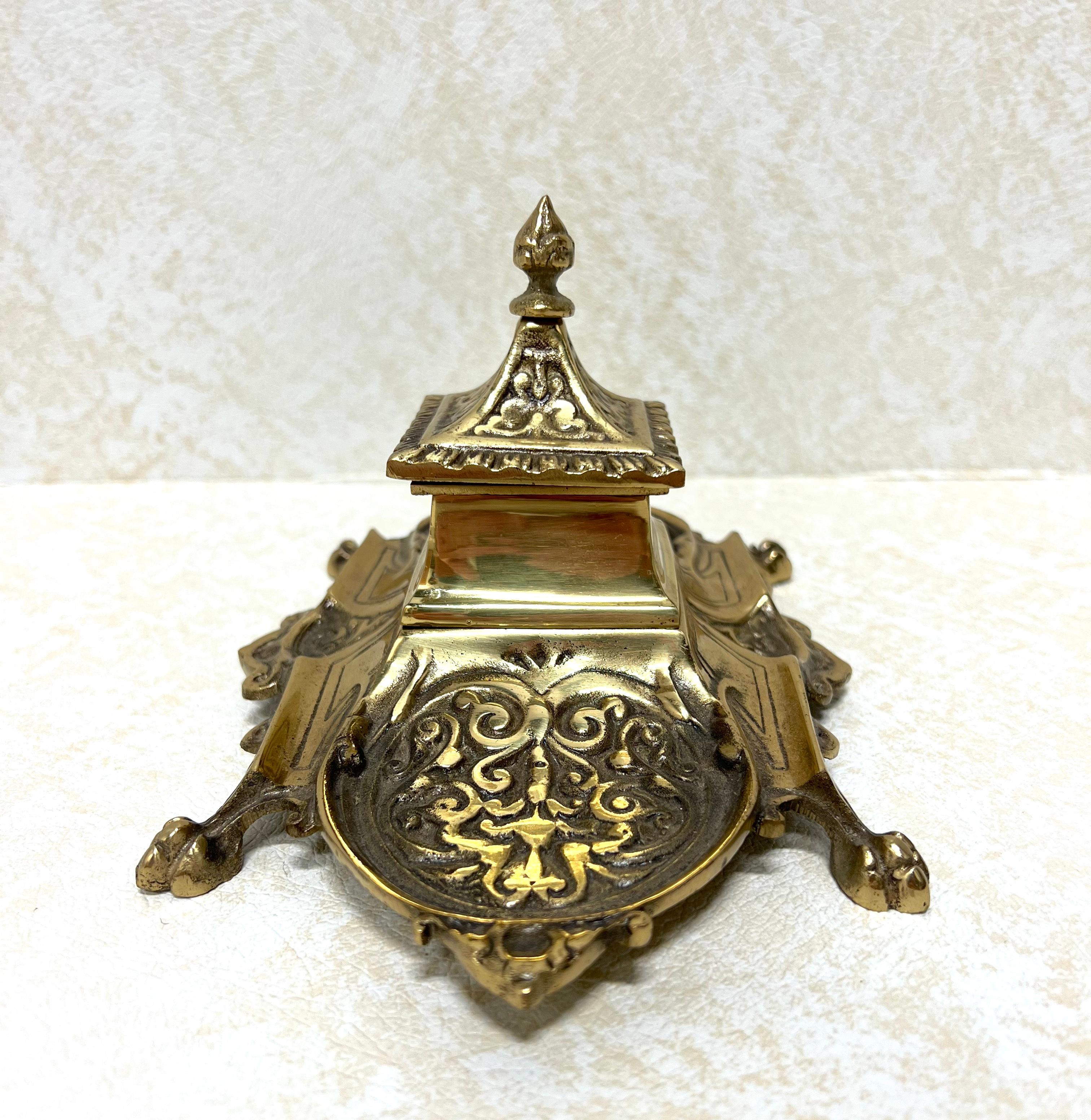 20th Century Solid Brass Japanese Pagoda Inkwell For Sale 1