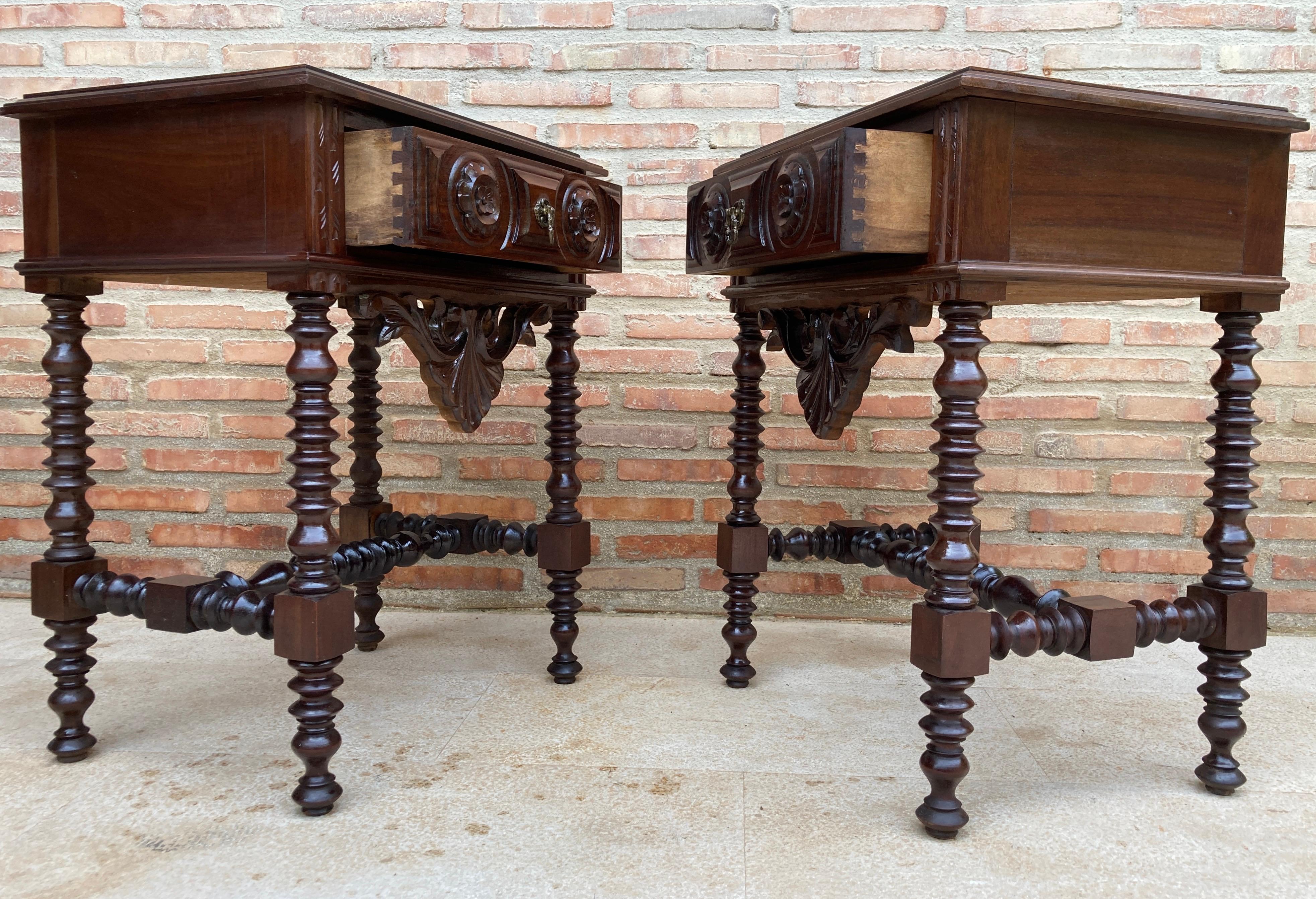 Spanish 20th Century Solid Carved French Nightstands with Turned Columns and One Drawer  For Sale