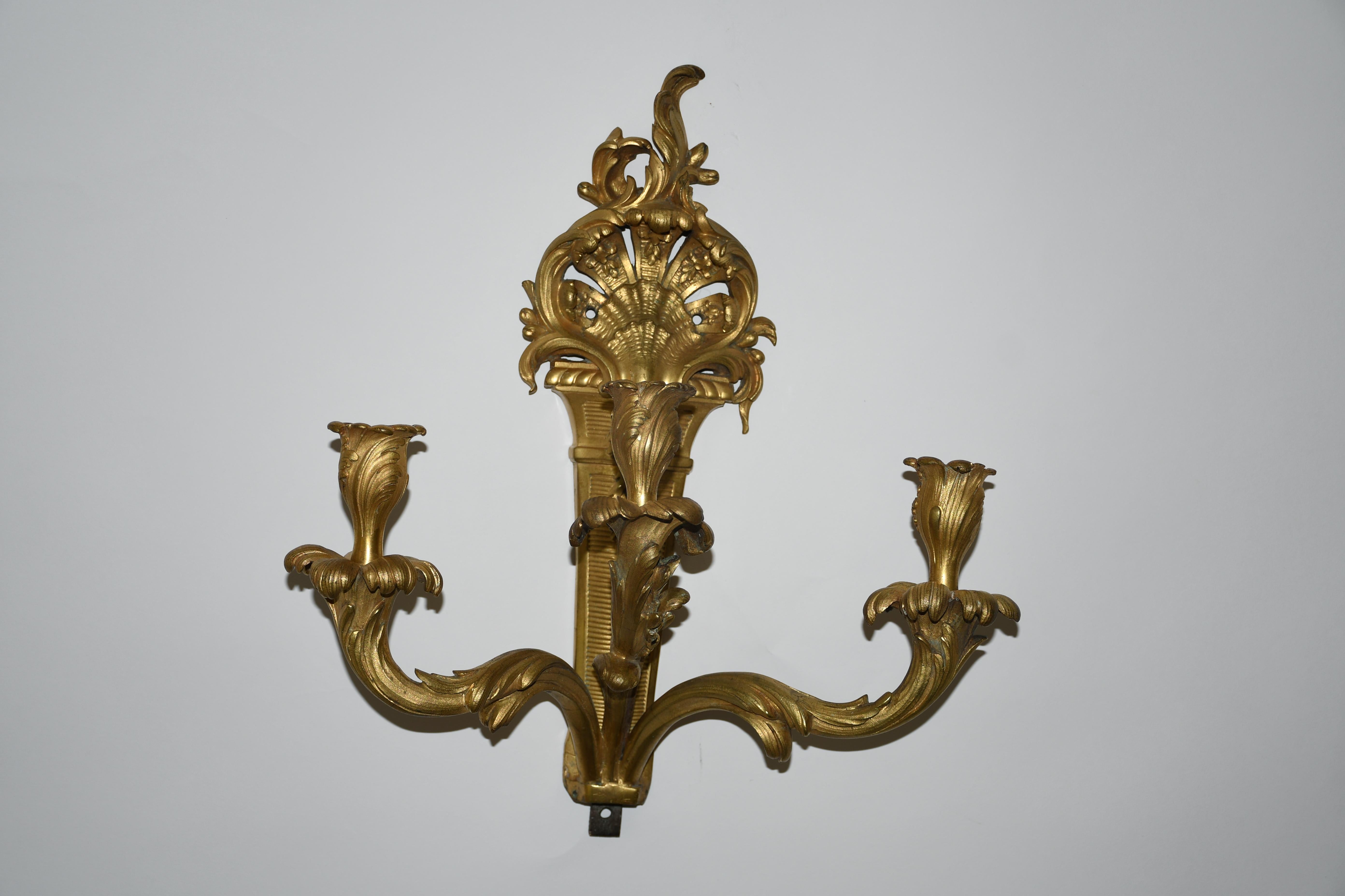 Louis XVI 20th Century Solid Cast Brass Louis XV Style Sconce For Sale