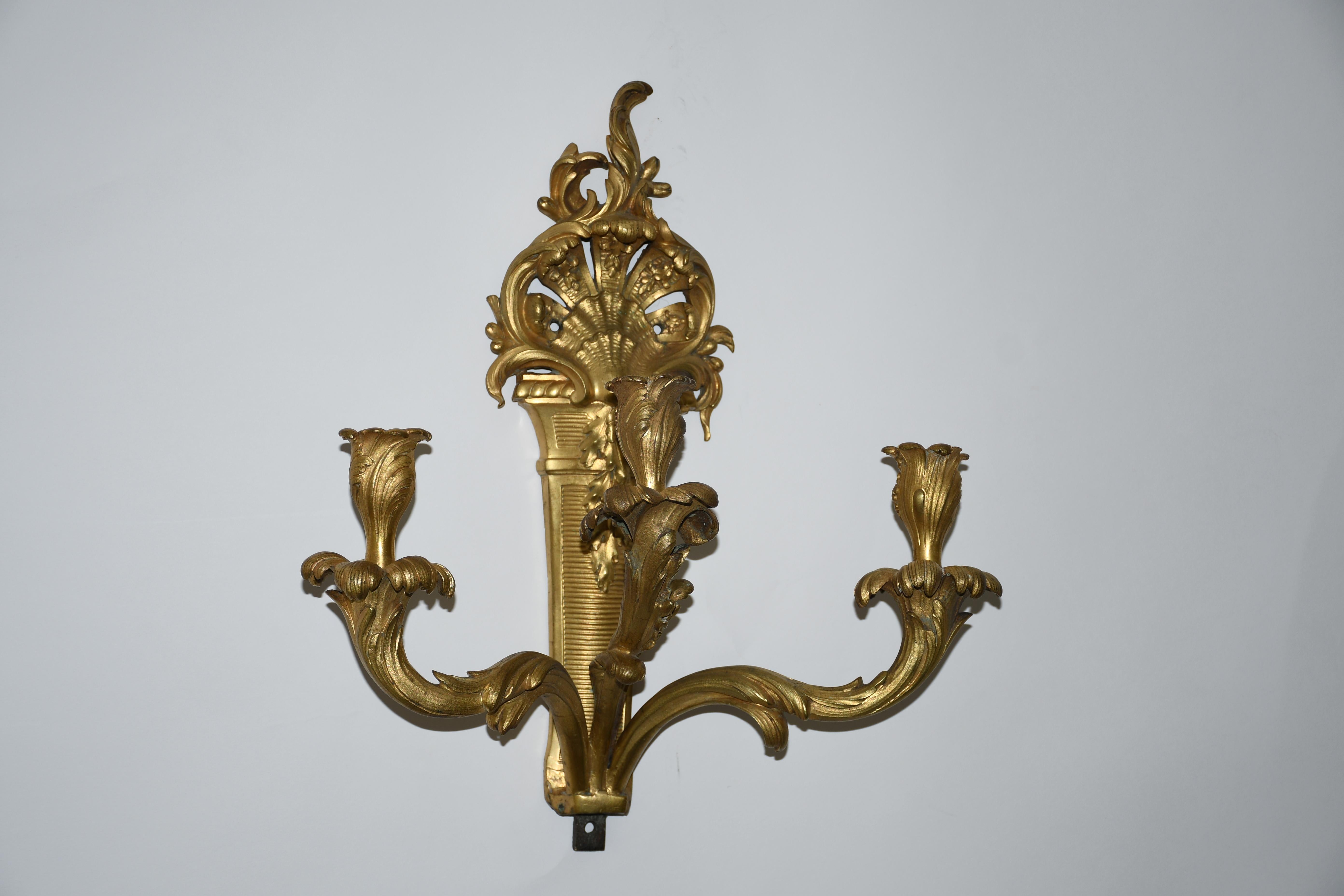 French 20th Century Solid Cast Brass Louis XV Style Sconce For Sale