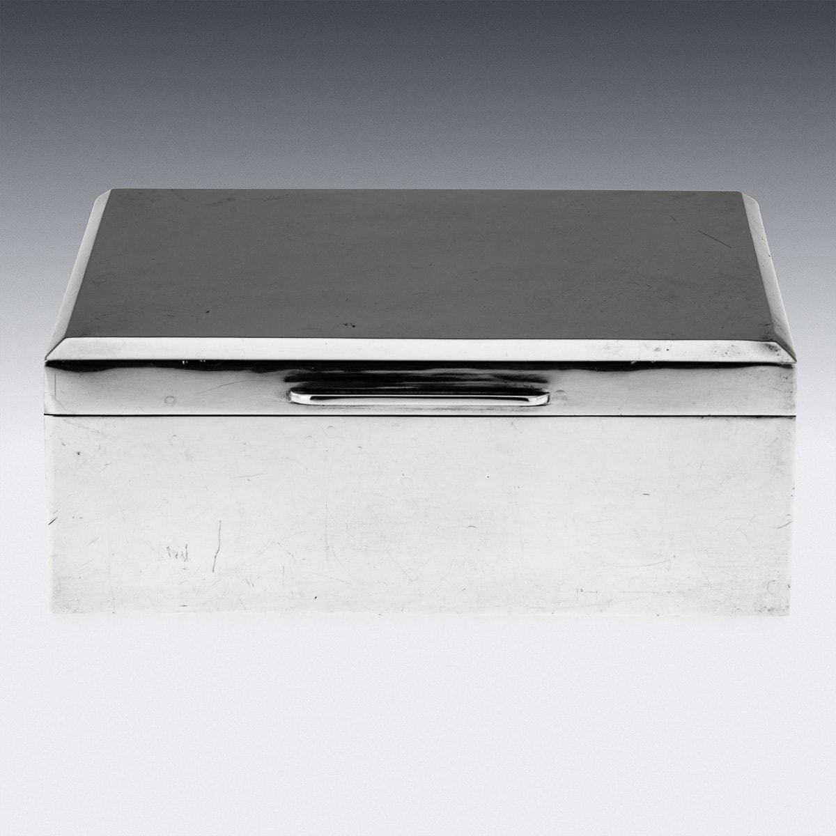Elegant mid-20th Century solid silver cigar box, simplicity and elegance in equal measure, this understated solid silver cigar box just oozes quality. The original cedar wood lining helps keep thiose cigars fresh whilst the exterior is remarkably
