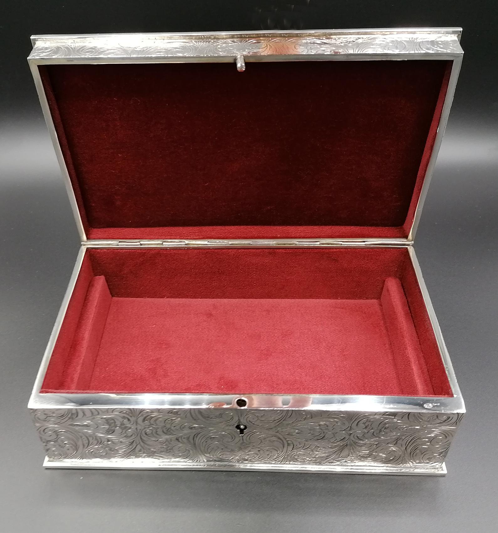 20th Century Solid Silver Engraved Jewelry Box 3