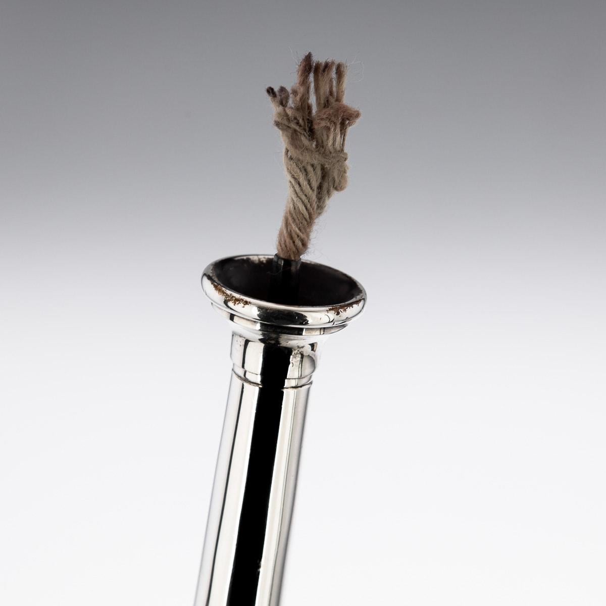 Victorian 20th Century Solid Silver 'Hunting Horn' Table Lighter, London, C.1921 For Sale
