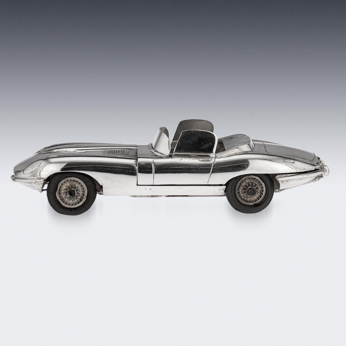italien Modèle de voiture Jaguar E-Type en argent massif du 20ème siècle, L Donati, vers 1960 en vente