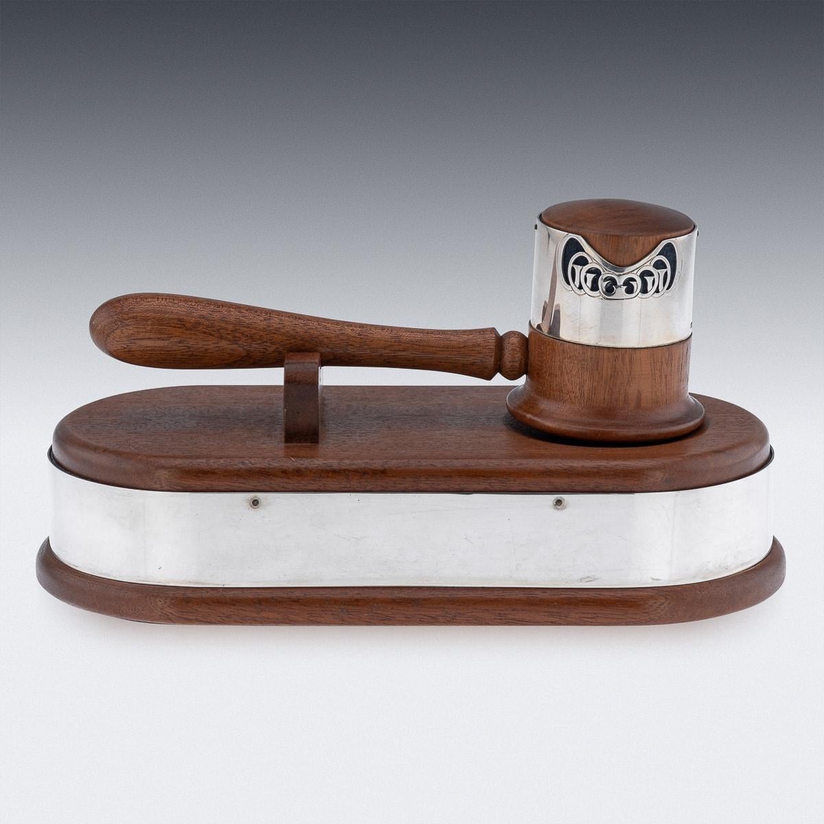 20th Century Solid Silver Mounted Auctioneers Gavel, London c.1989 In Good Condition For Sale In Royal Tunbridge Wells, Kent