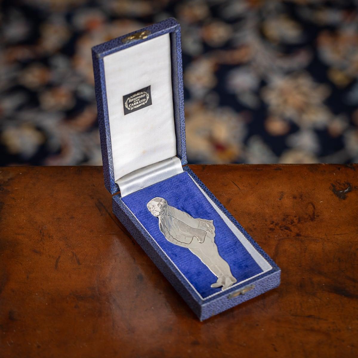20th Century Solid Silver Novelty Bookmark Of Samuel Pickwick, London, c.1975 For Sale 9