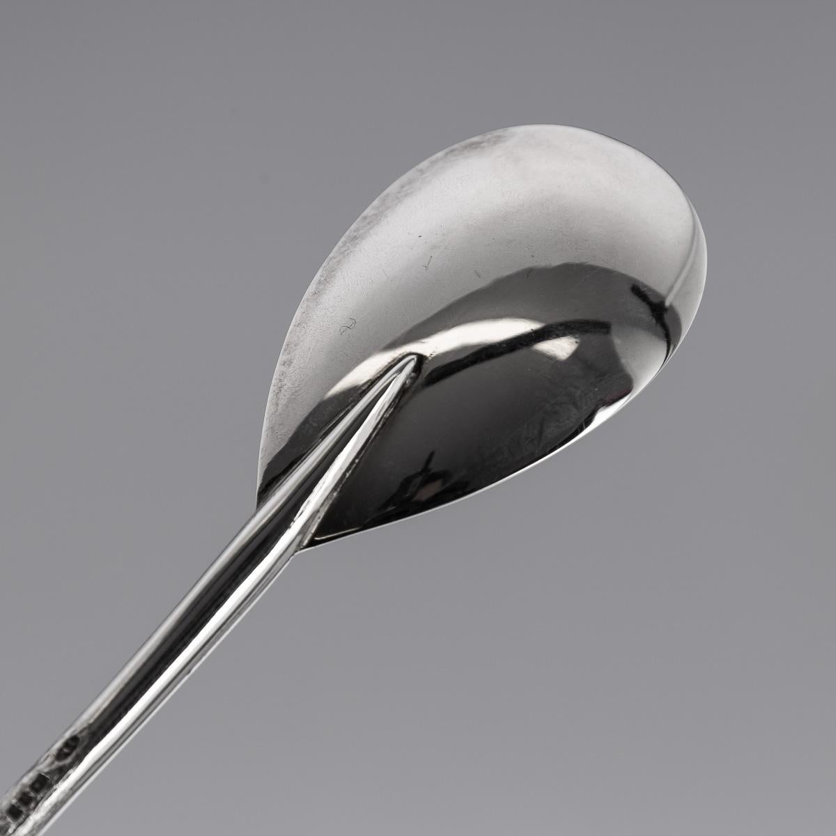 20th Century Solid Silver Swan Shaped Salt & Spoon, London, c.1992 For Sale 8