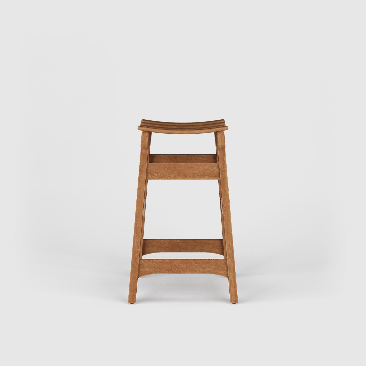 Taburete de mostrador mexicano modernista de Michael van Beuren en aceite negro y cuero Moderno en venta