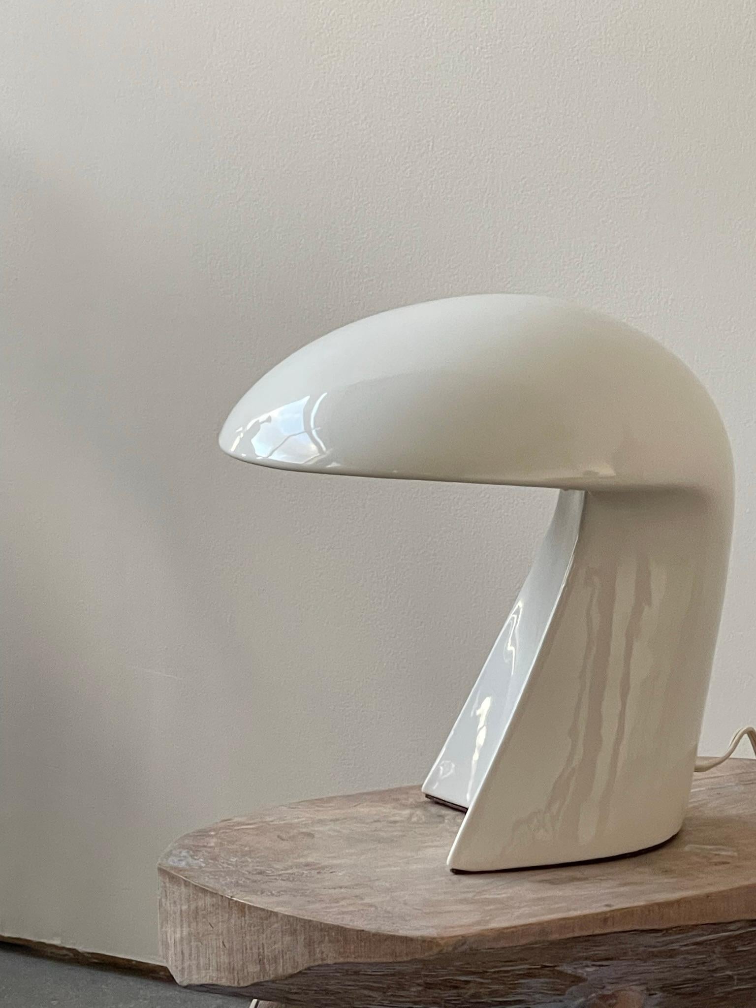 20th century Space age Ceramic lamp in the style of Marcello Cuneo or Liisi Beckmann and unlike any others that are commonly loud colors, this one is in a perfect glossy white. Timeless piece created with such poise in an excellent space age shape.
