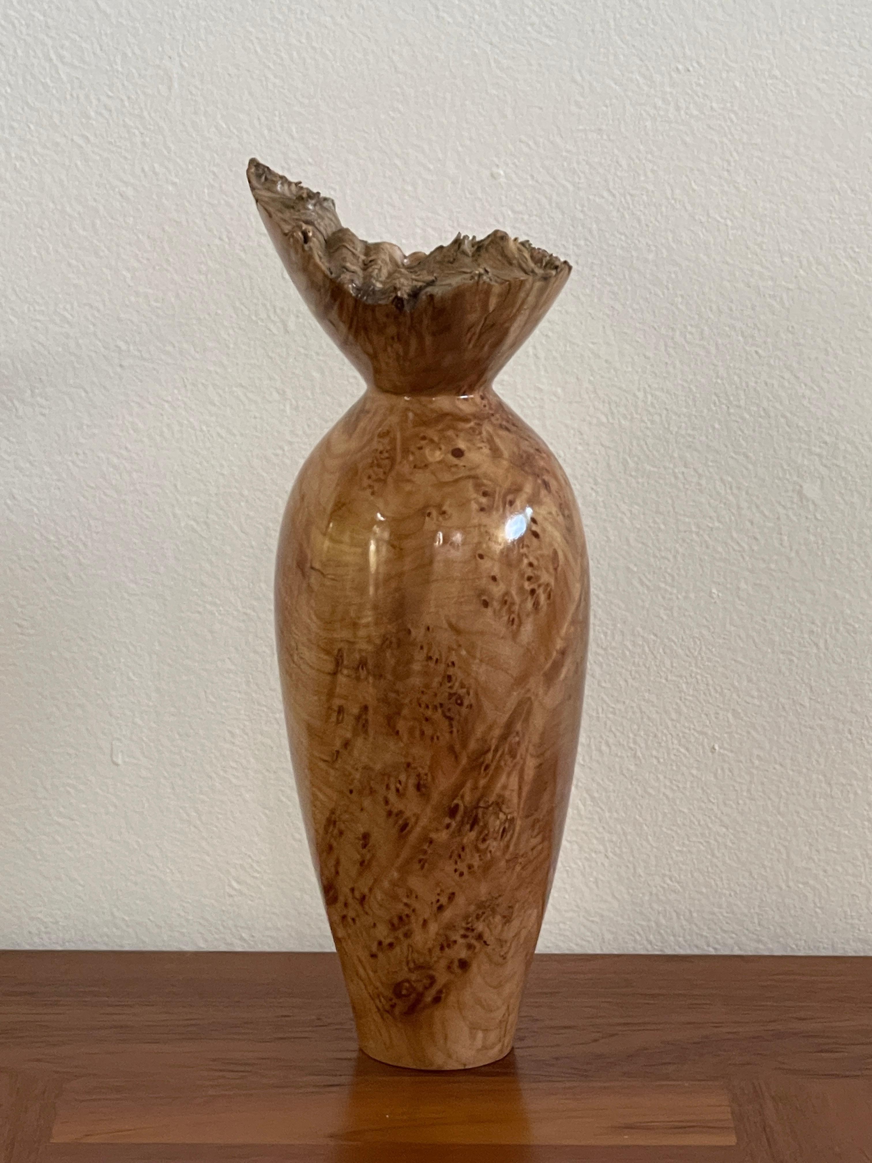 20th Century Spalted Maple Burlwood Vase by John Mascoll In Good Condition For Sale In Miami, FL