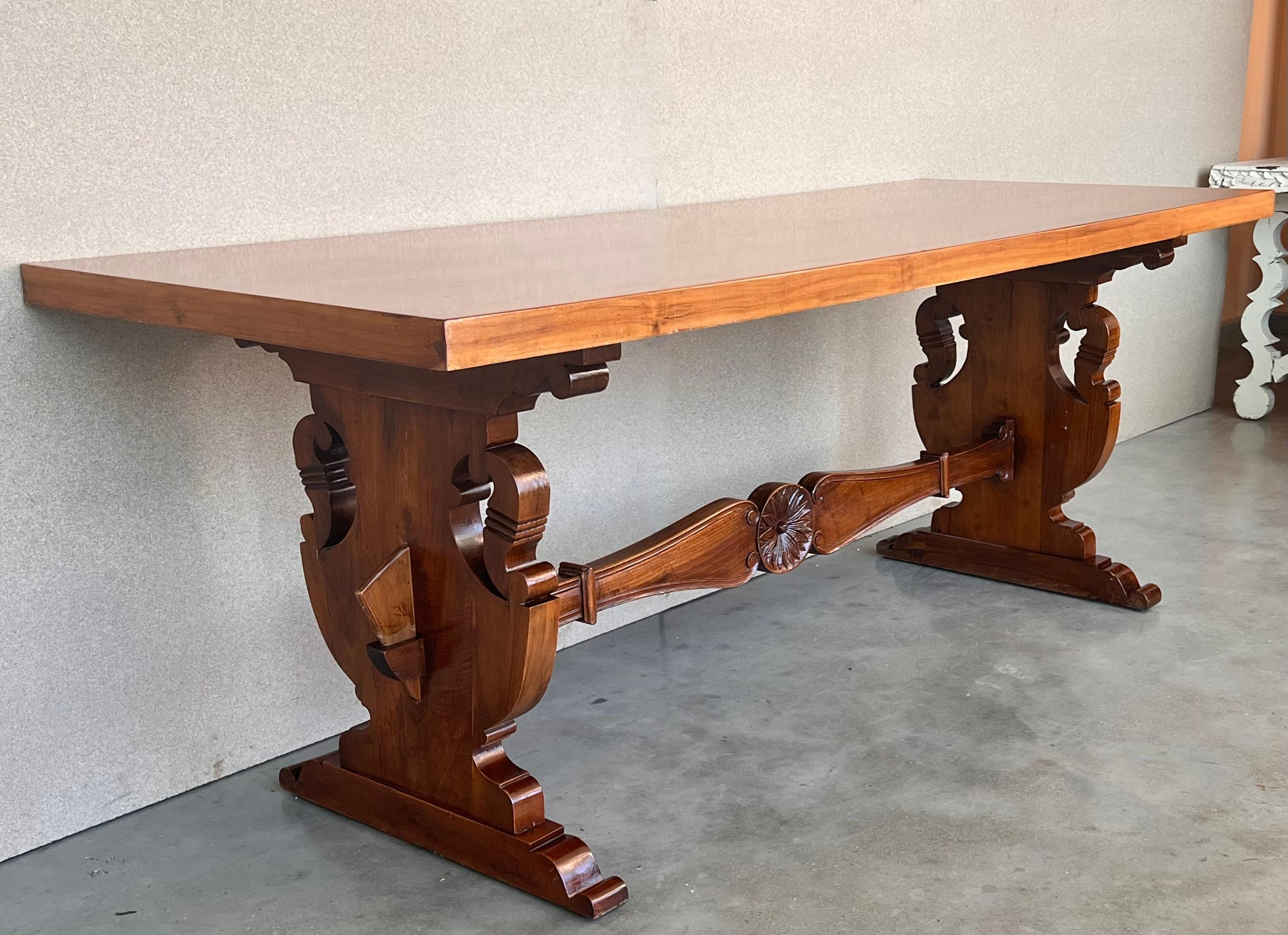 20th Century Spanish Baroque Carved Walnut Lyre Legs Trestle Dining Farm Table For Sale 2