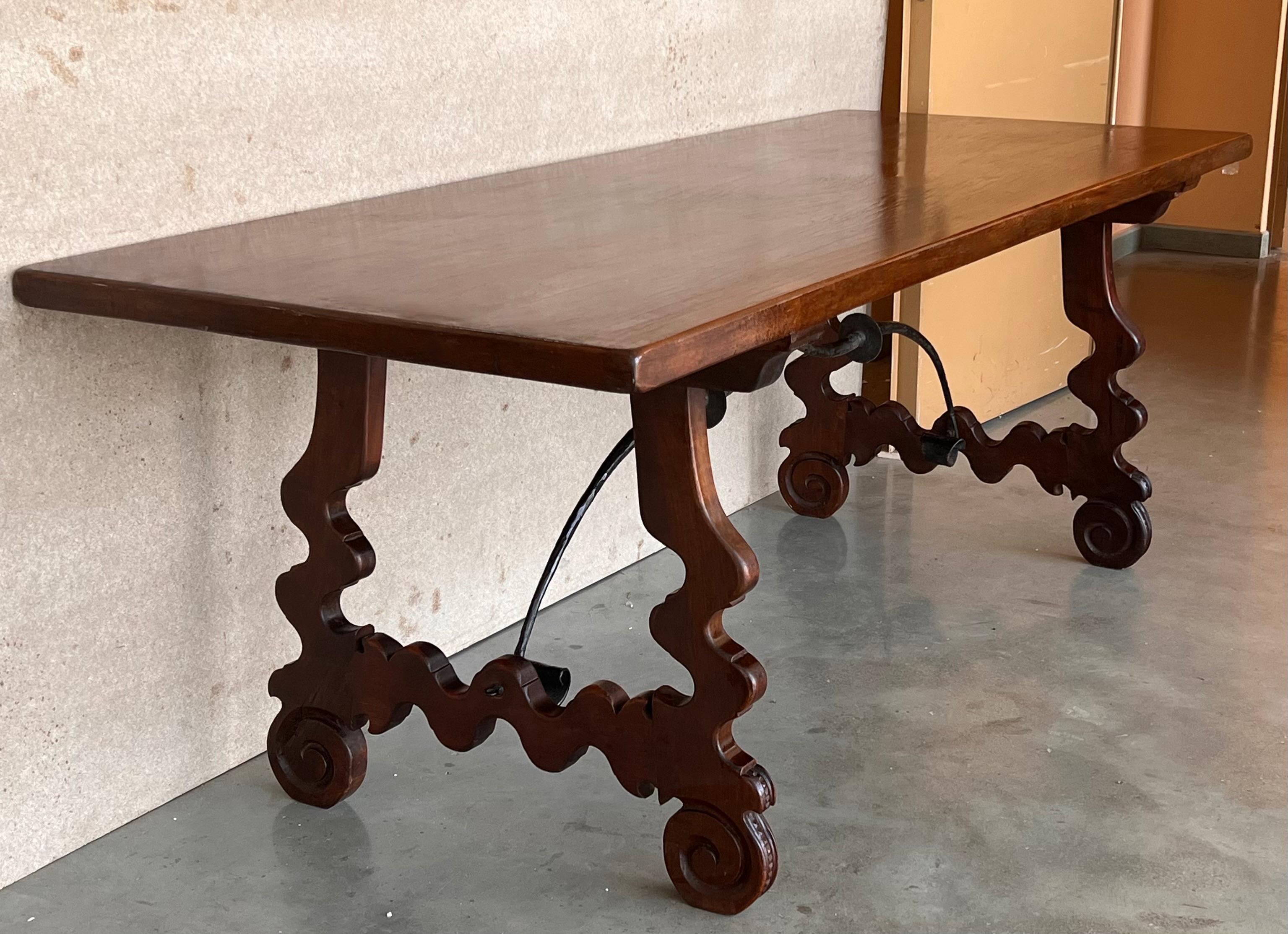 20th Century Spanish Baroque Carved Walnut Lyre Legs Trestle Dining Farm Table For Sale 1