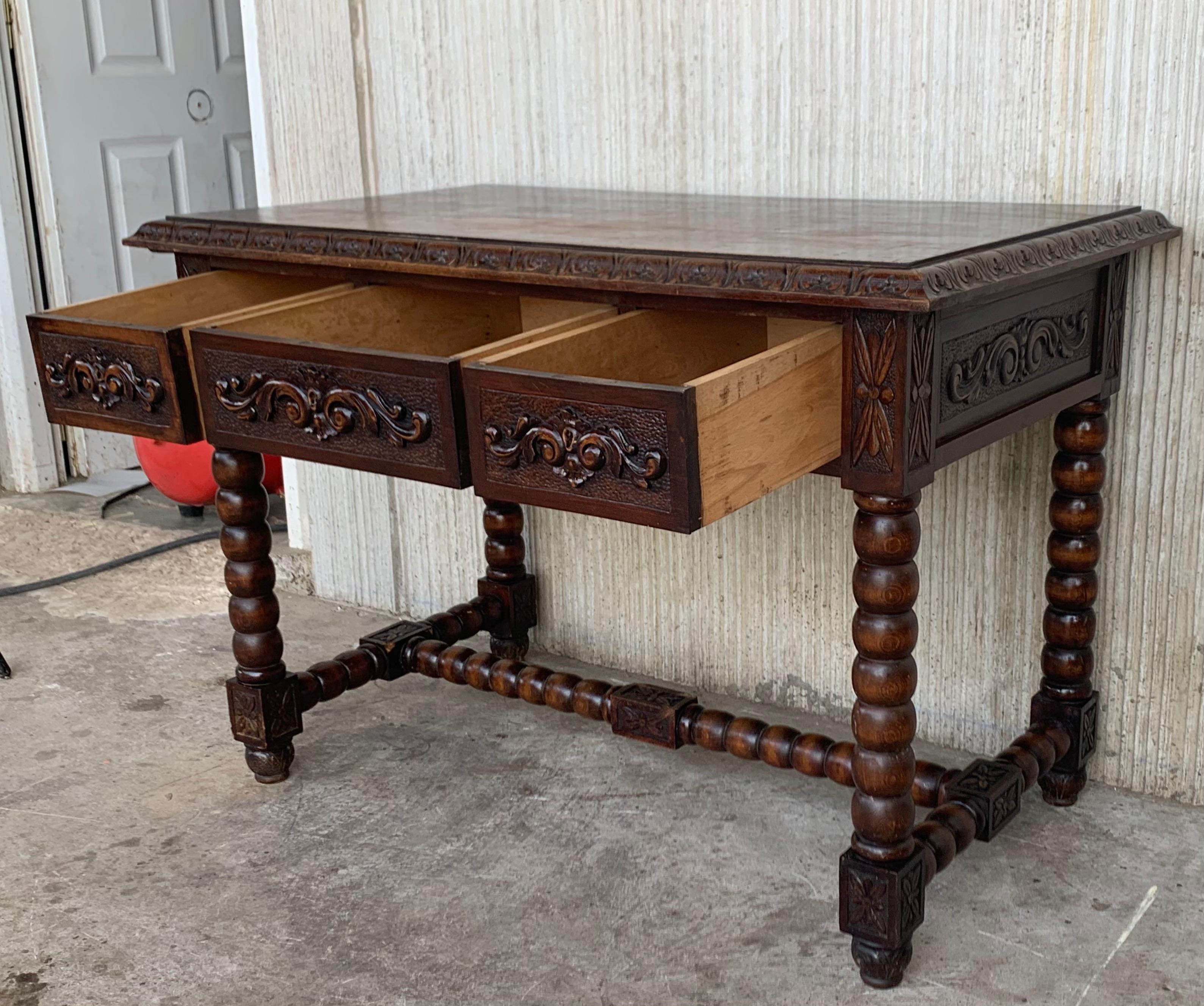 20th Century Spanish Baroque Style Oak Library Table or Desk For Sale 2