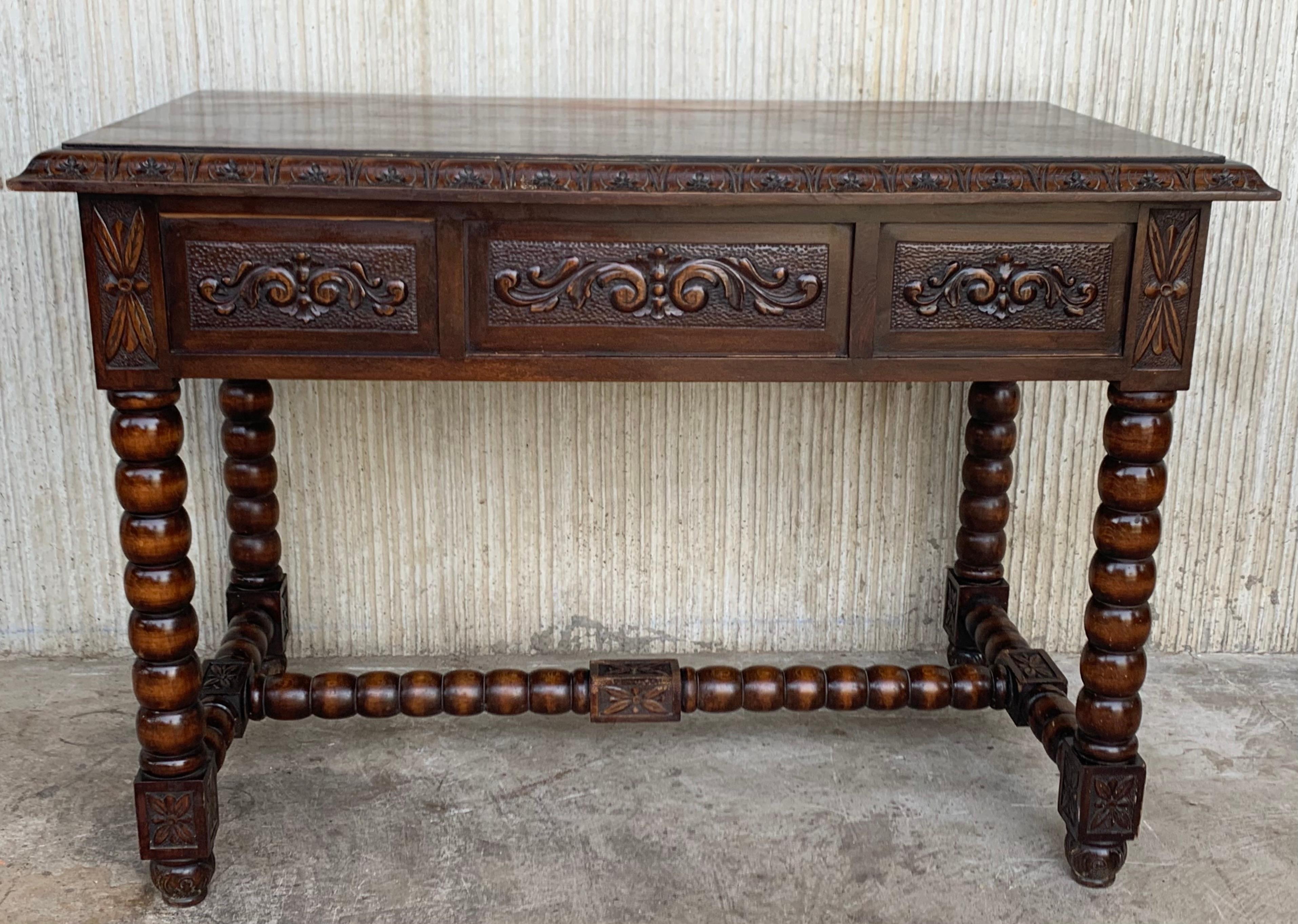 20th Century Spanish Baroque Style Oak Library Table or Desk For Sale 3
