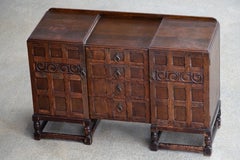 Spanisches Sideboard aus Eiche im Barockstil des 20. Jahrhunderts, Schrank
