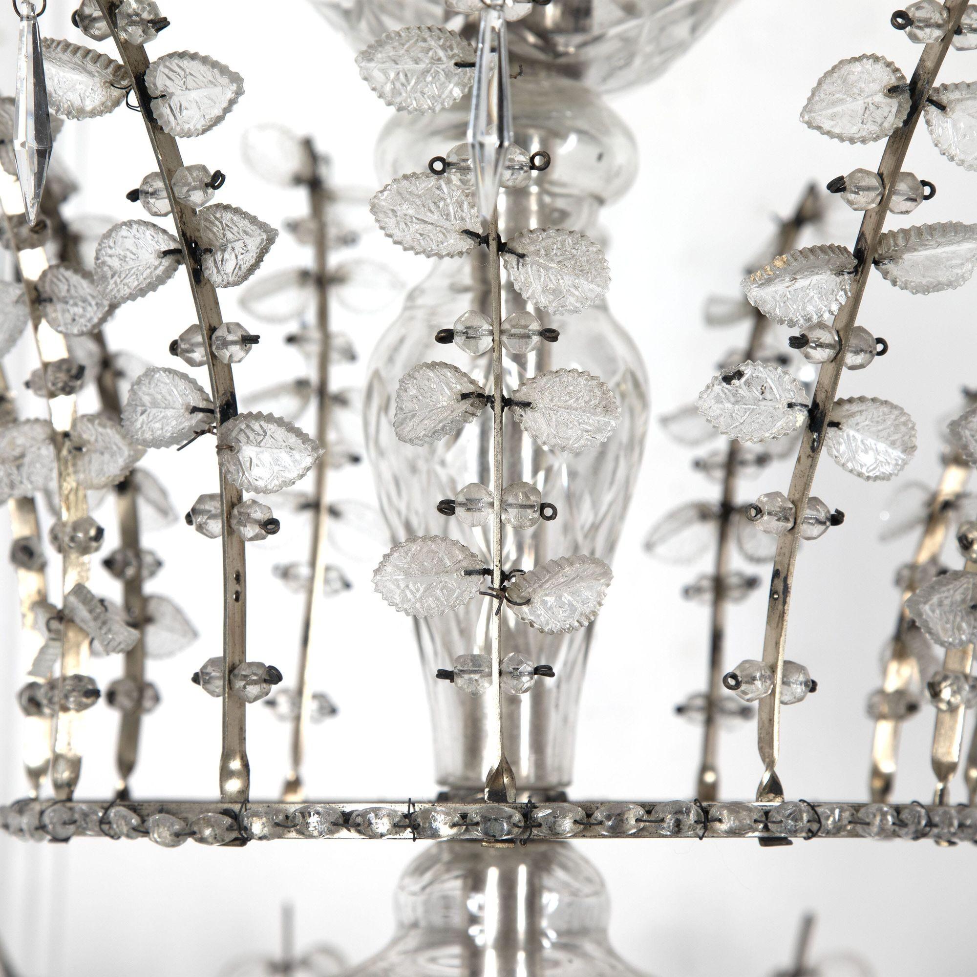Neoclassical 20th Century Spanish Chandelier For Sale
