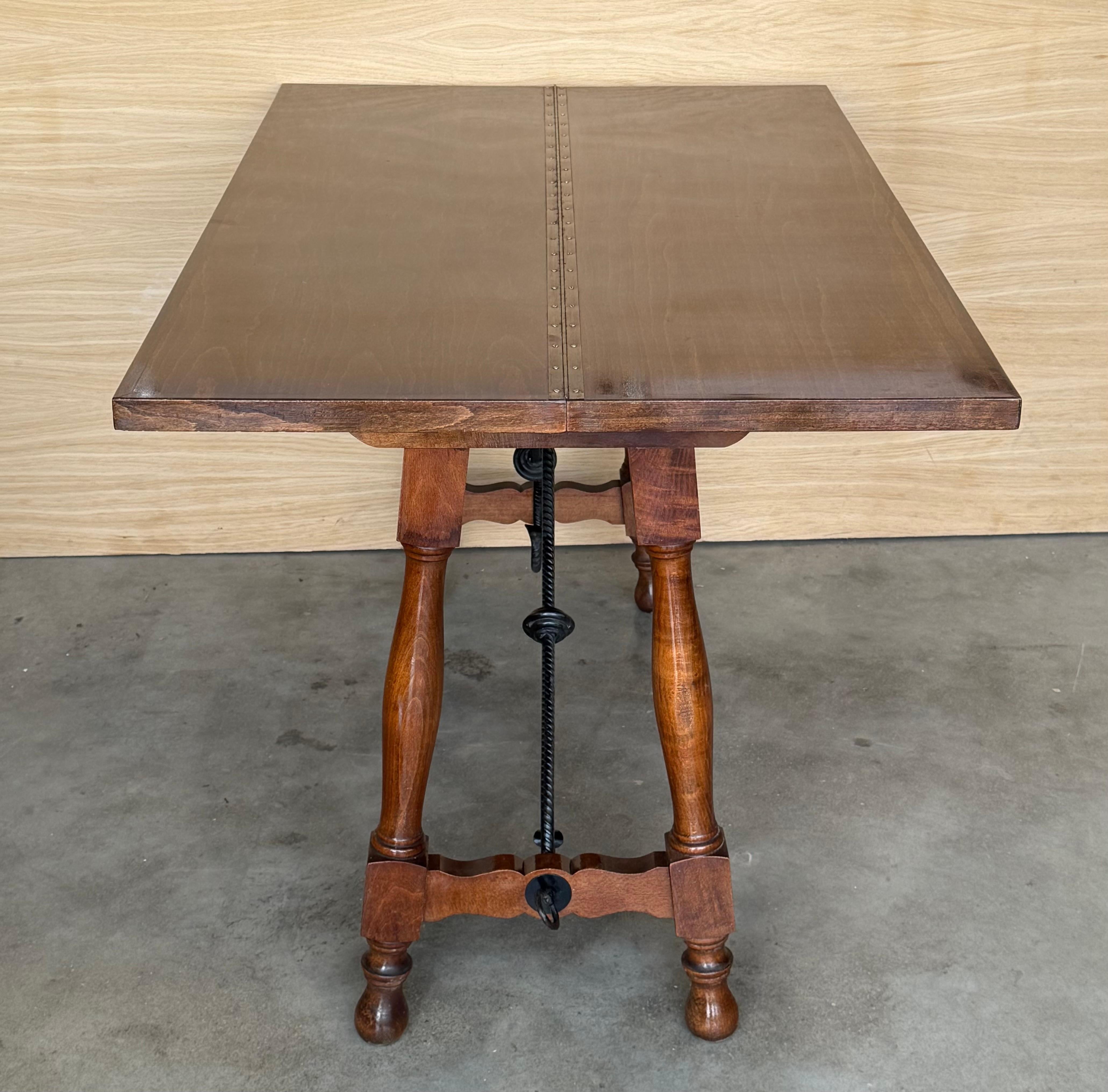 20th Century Spanish Console Fold Out Farm Table with Wood Stretcher For Sale 10