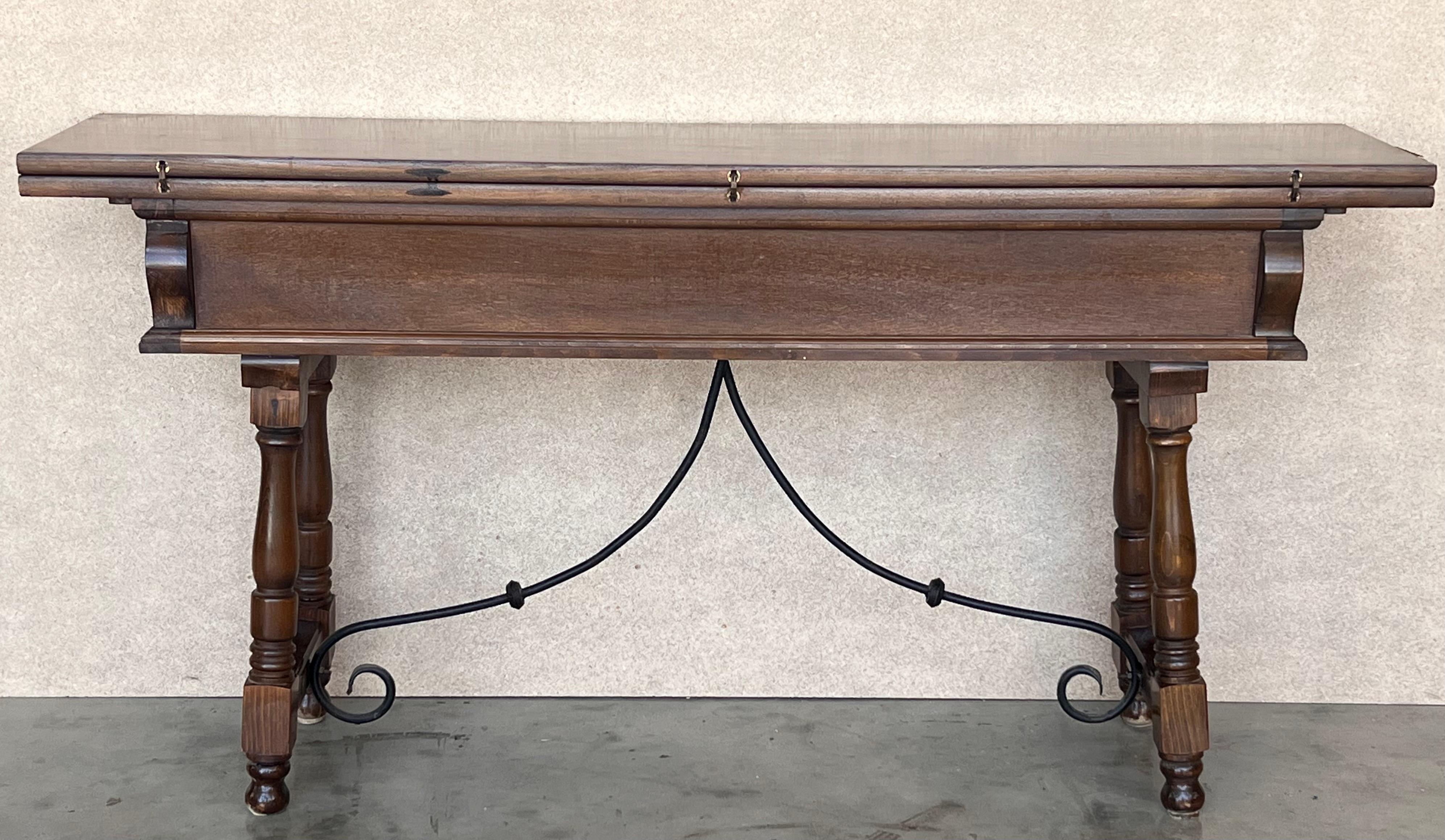 20th Century Spanish Console Fold Out Table with Iron Stretcher and Two Drawers For Sale 4