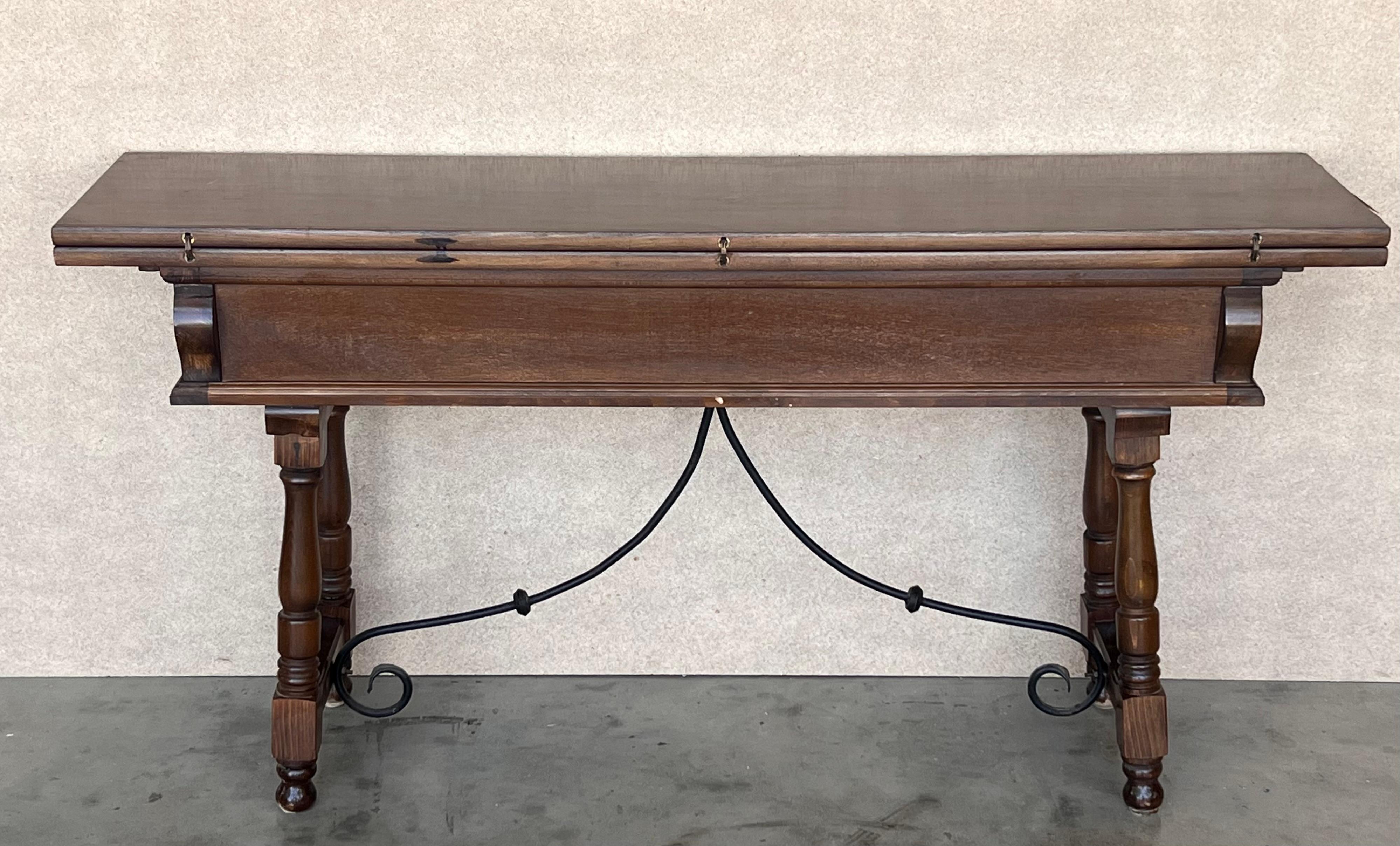 20th Century Spanish Console Fold Out Table with Iron Stretcher and Two Drawers For Sale 5