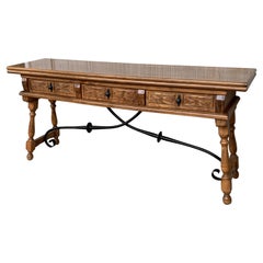 table console espagnole du 20e siècle:: pliante:: avec traverse en fer & Trois tiroirs