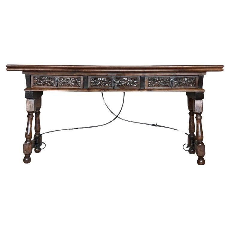 20th Century Spanish Console Folding Table with Iron Stretcher and Three Drawers en venta