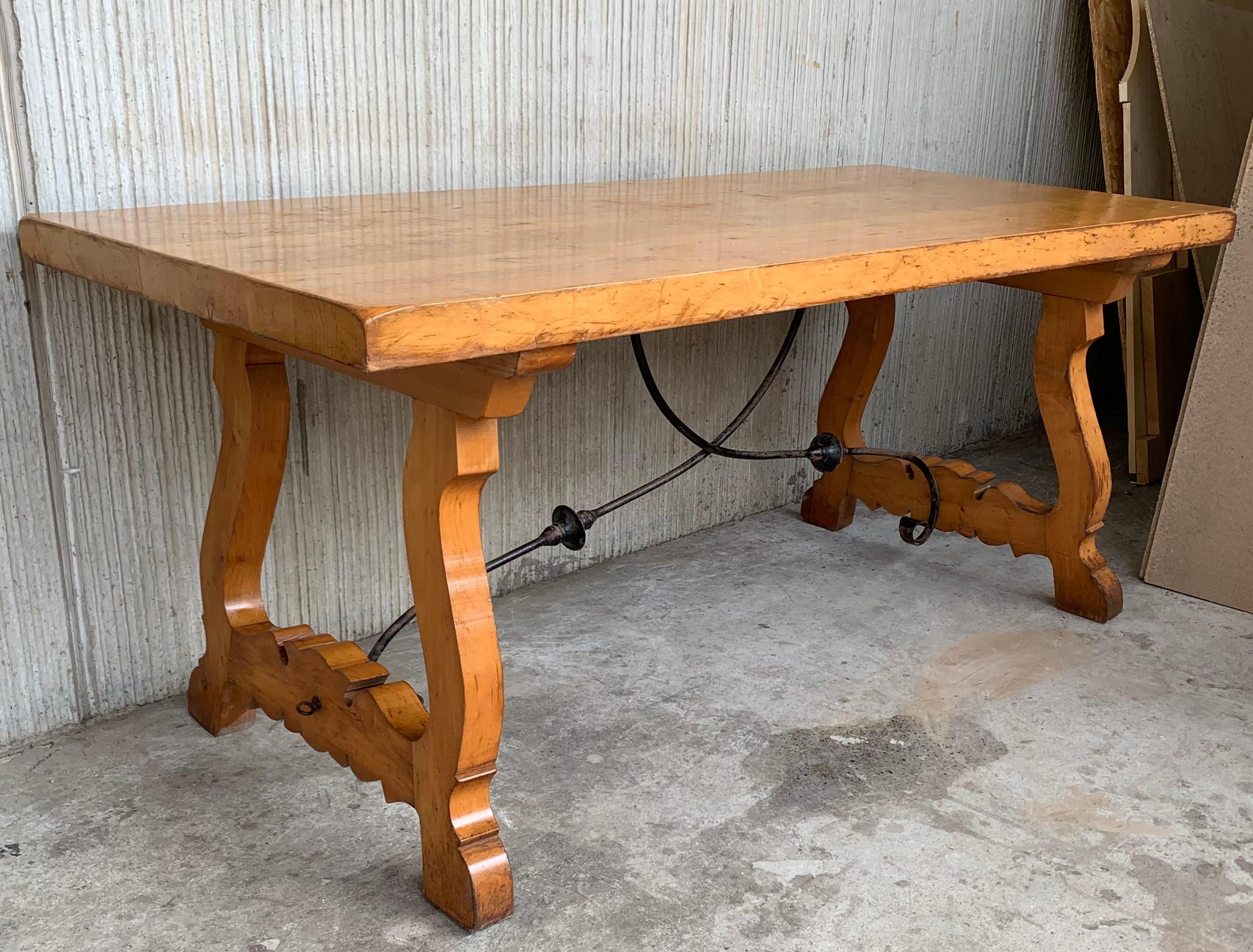 20th Century Spanish Cyprees Lyre Legs Trestle Dining Farm Table In Good Condition For Sale In Miami, FL