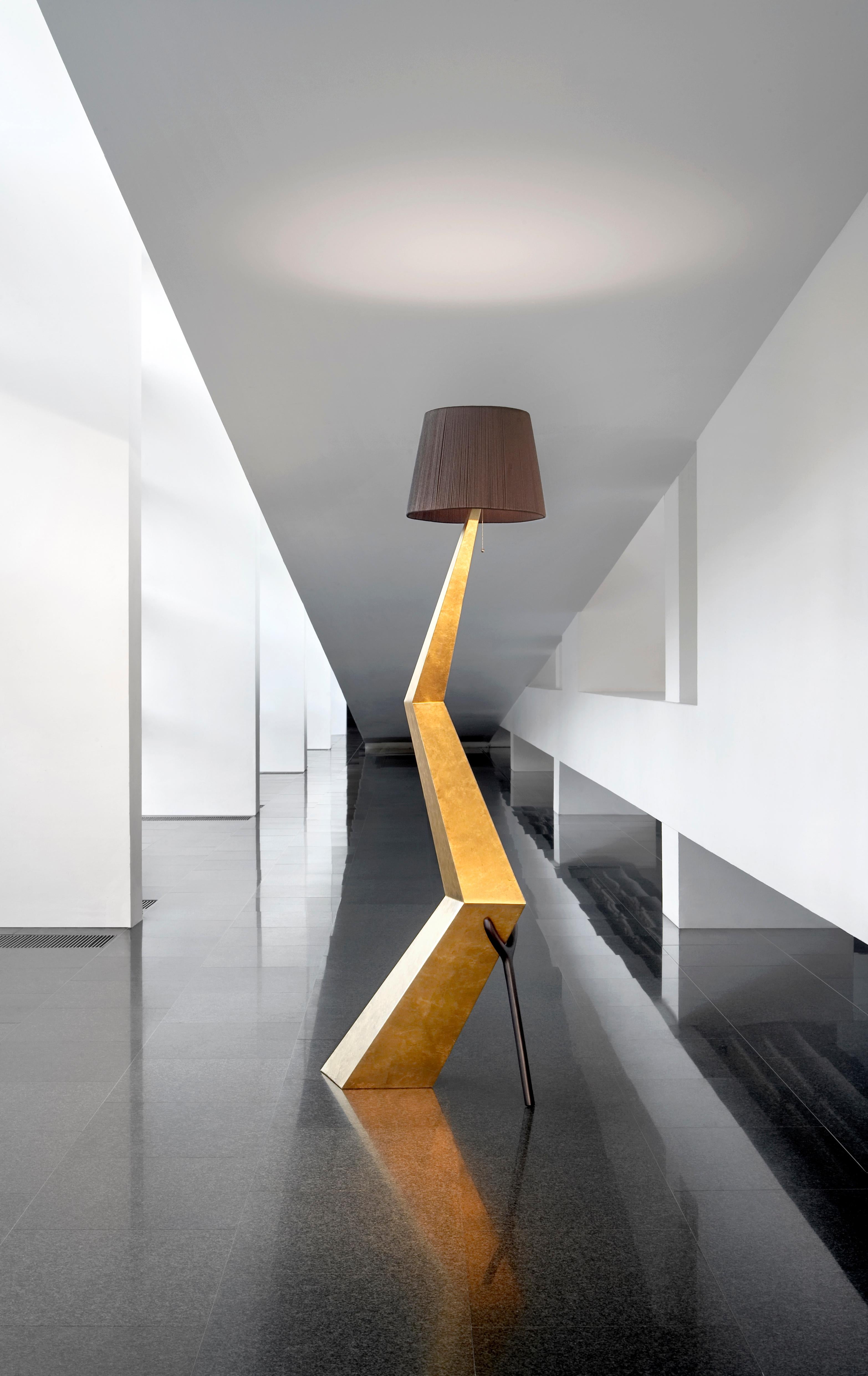 XXIe siècle et contemporain Lampe sur pied design espagnol du 20ème siècle modèle 