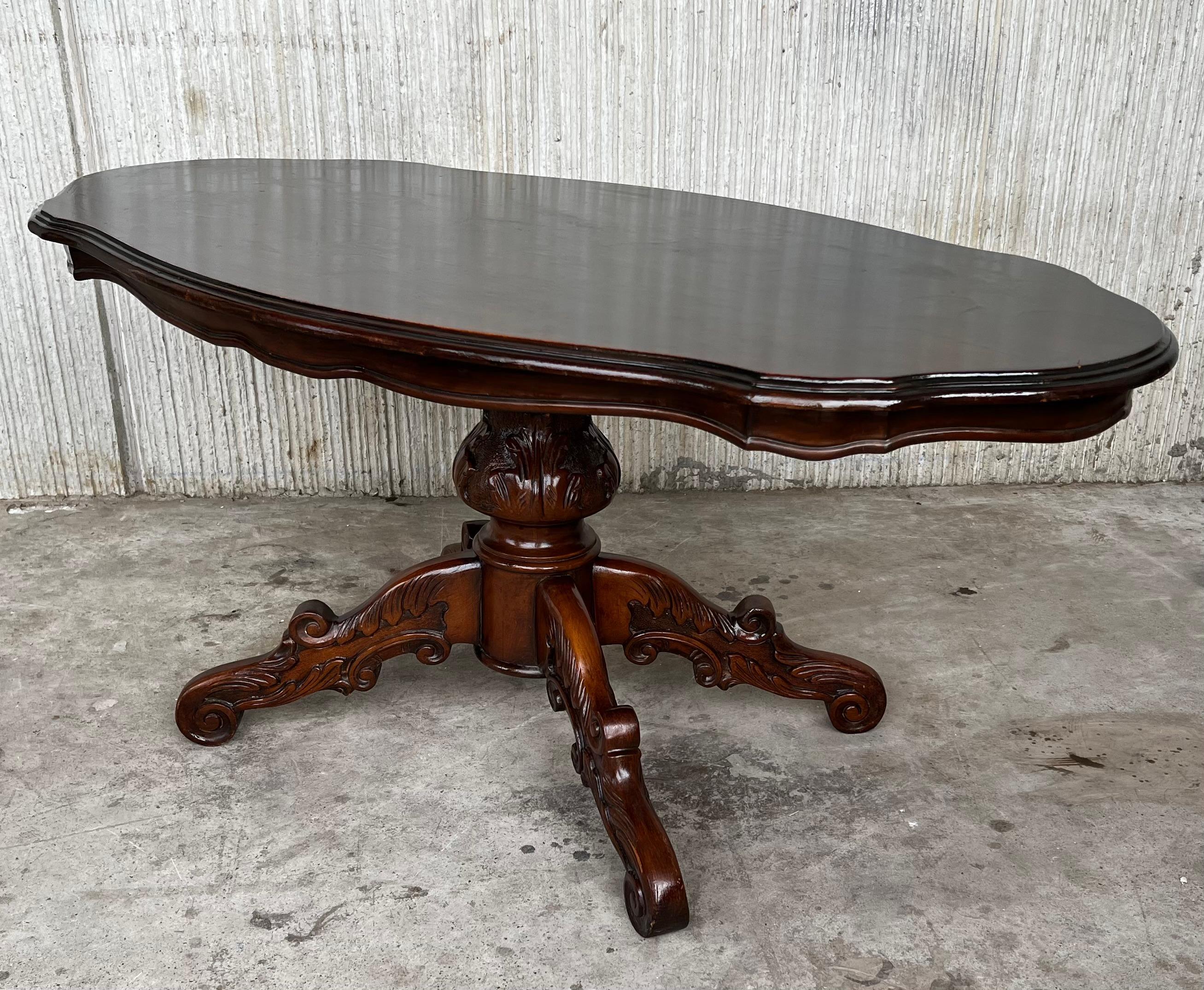 Spanish Colonial 20th Century Spanish Mariano Garcia Carved Pedestal Coffee Table For Sale