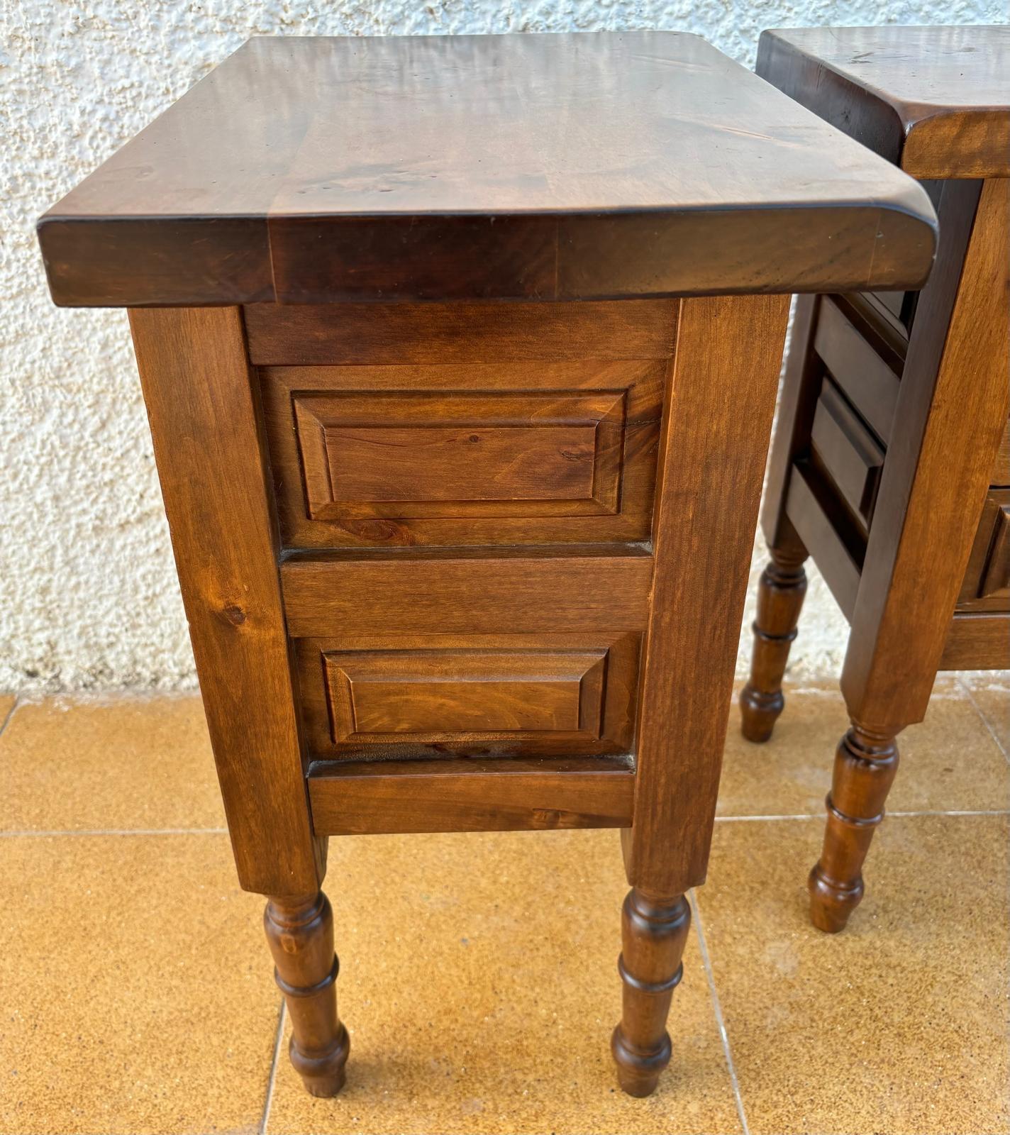 Comodini spagnoli del XX secolo con due cassetti e ferramenta in ferro, anni '50, set in vendita 6