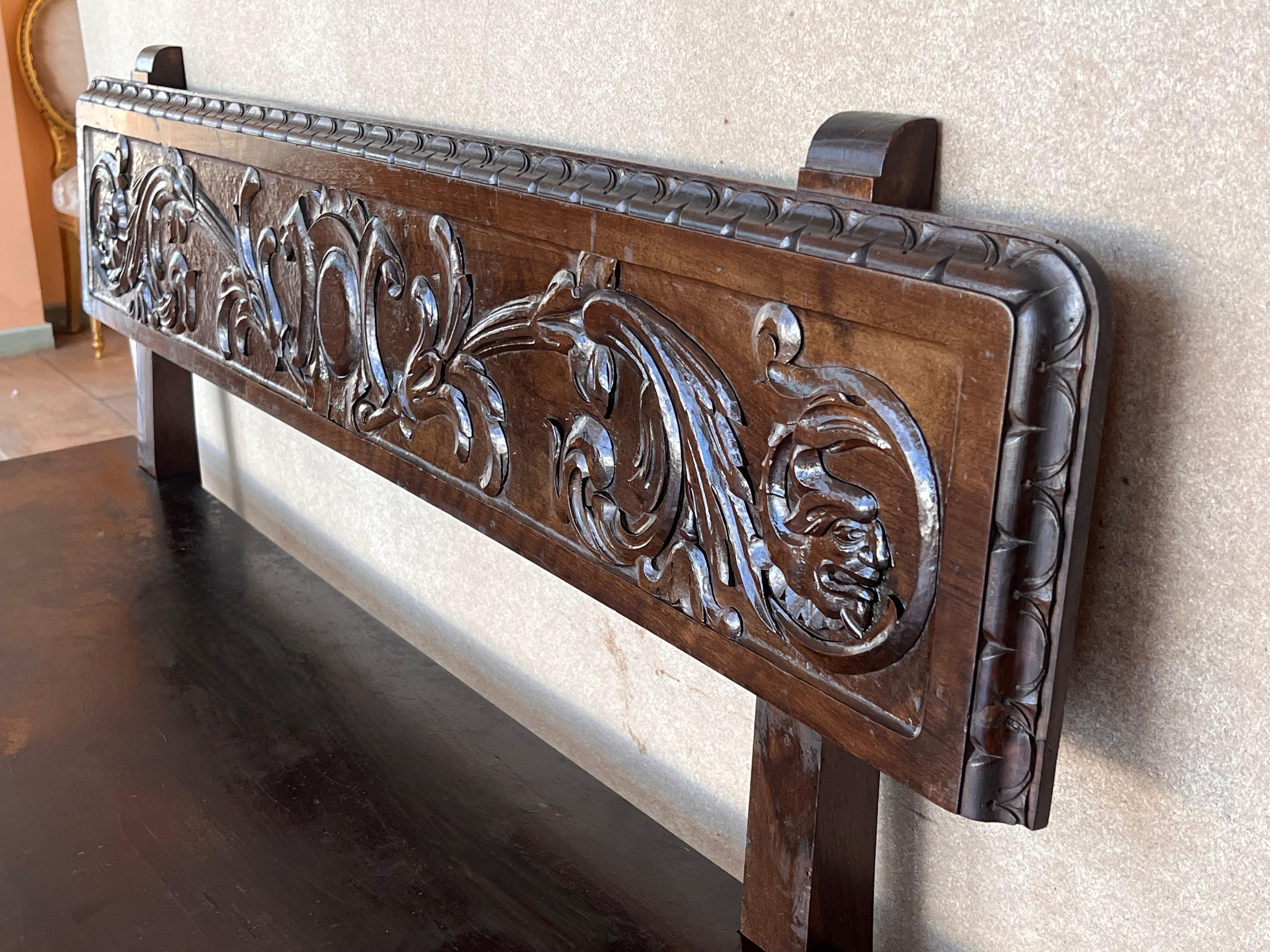 20th Century Spanish Renaissance Carved Walnut Bench Banquette 